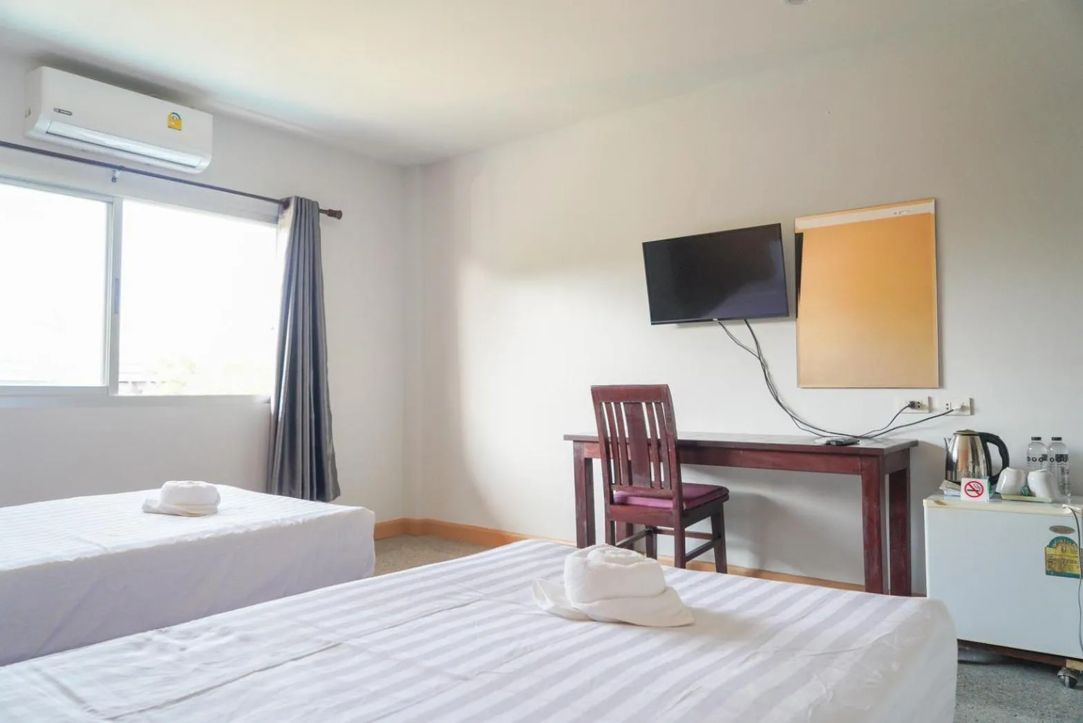 Bedroom, Bed in นคร นอน เล่น(Nakhon Norn Len)