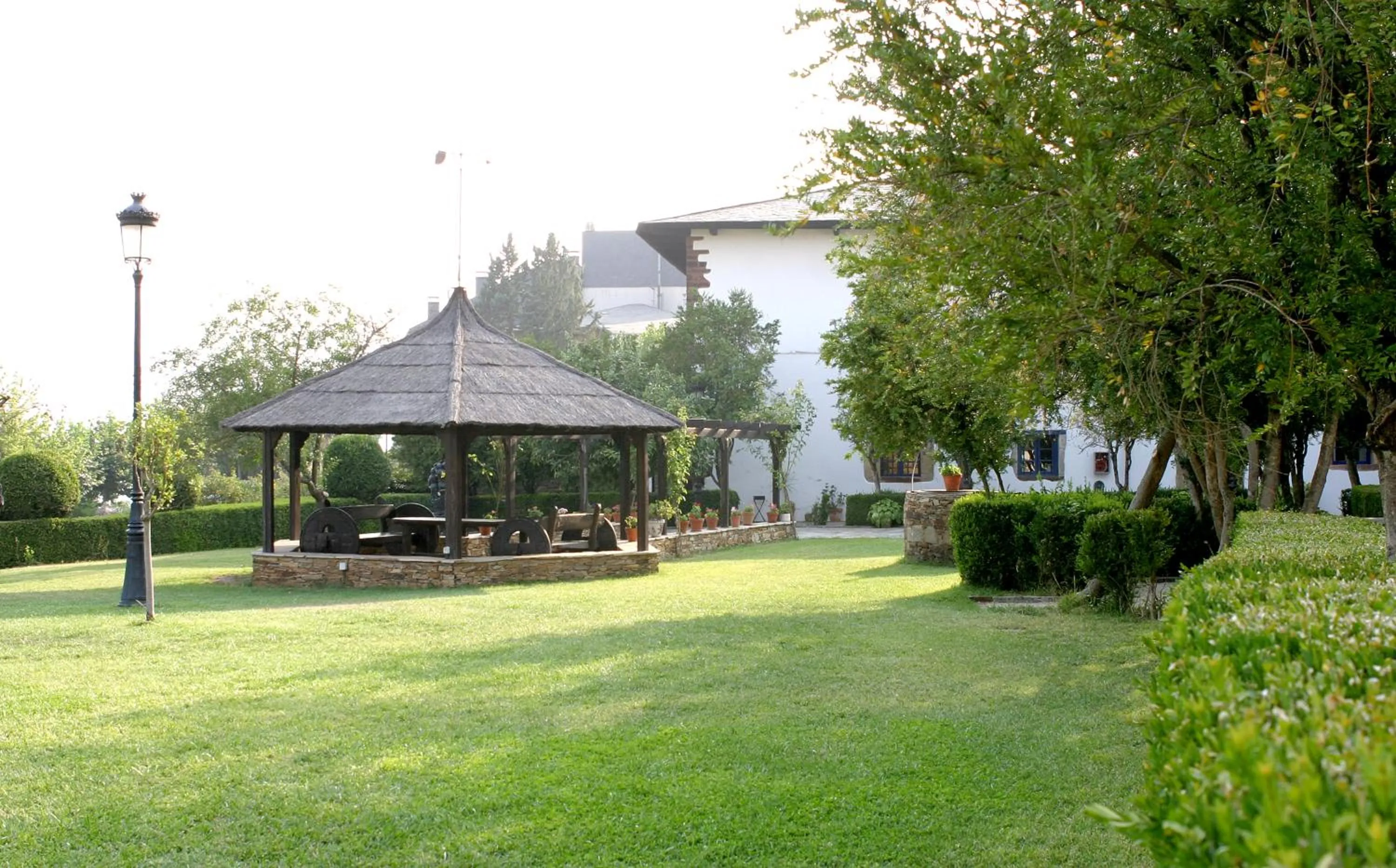 Garden in Hotel Monumento Pazo do Castro