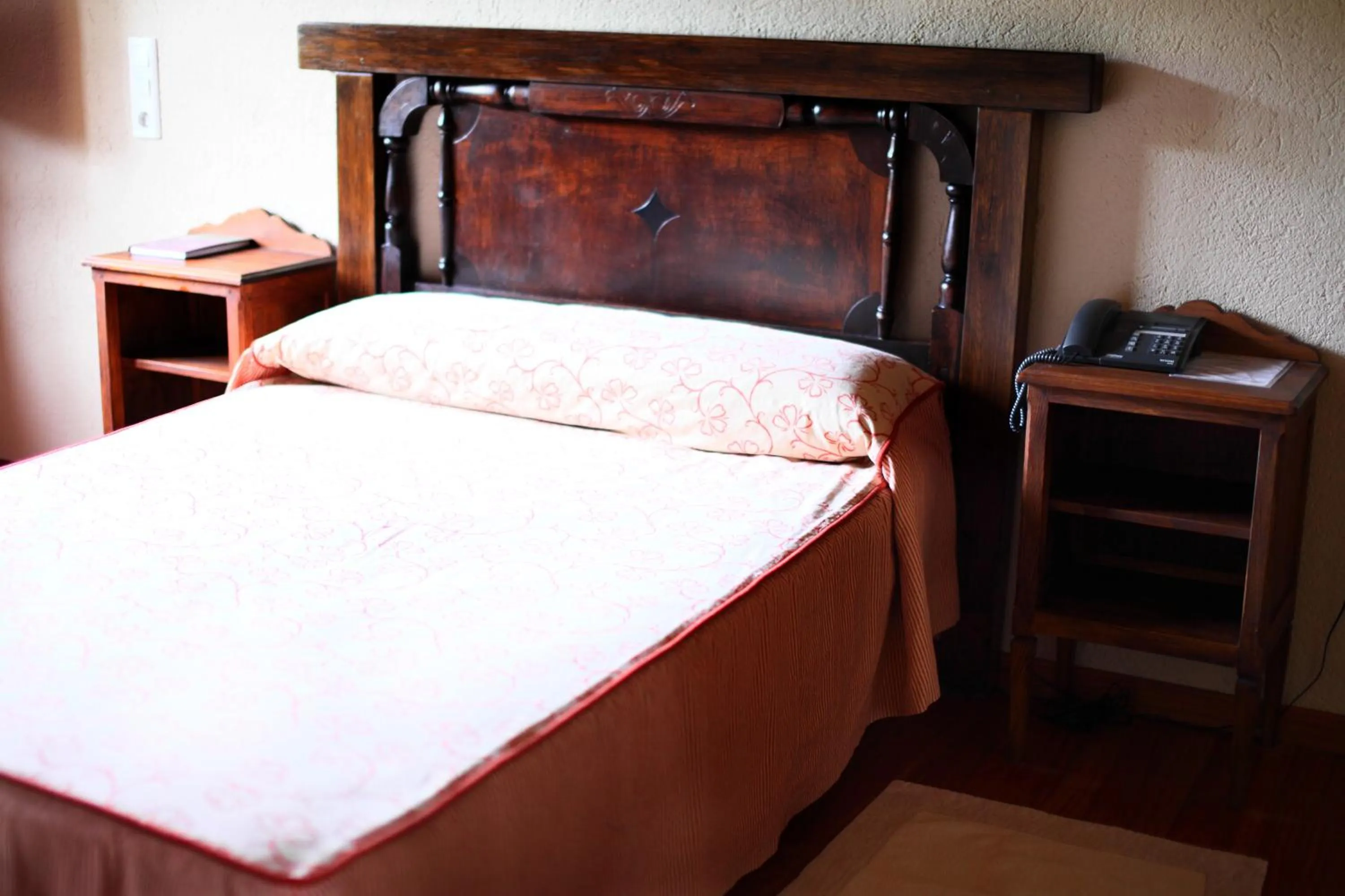 Bedroom, Bed in Hotel Monumento Pazo do Castro