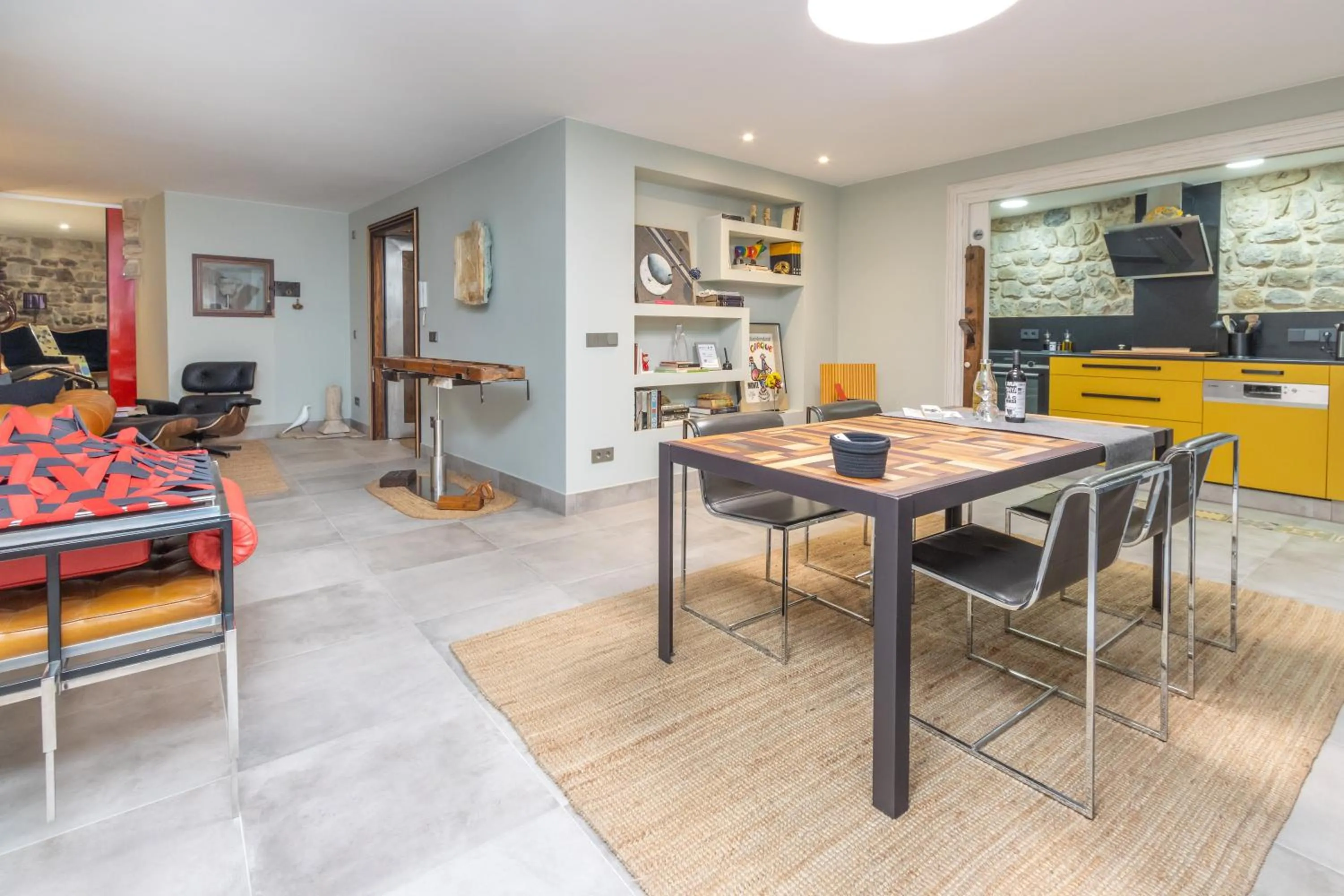Kel Domènech Luxury Apartment