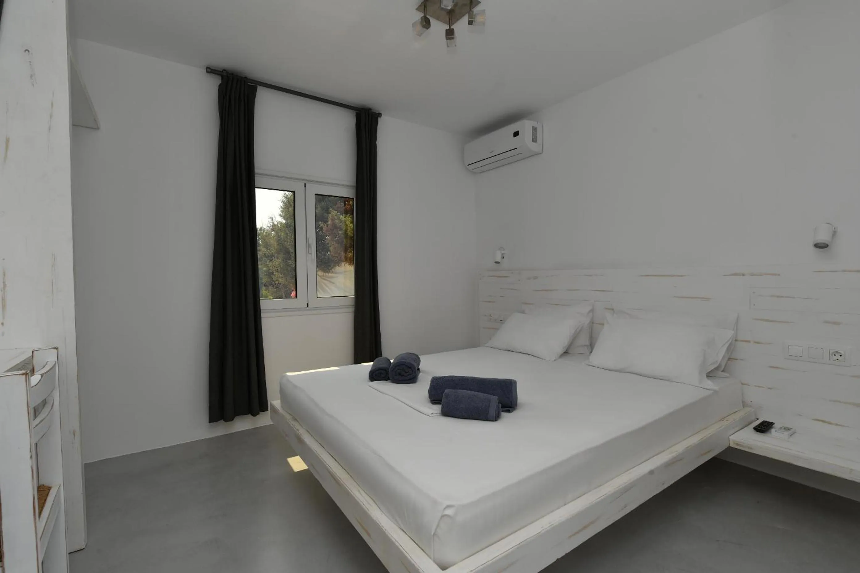 Bedroom, Bed in Surfing Beach Village Paros
