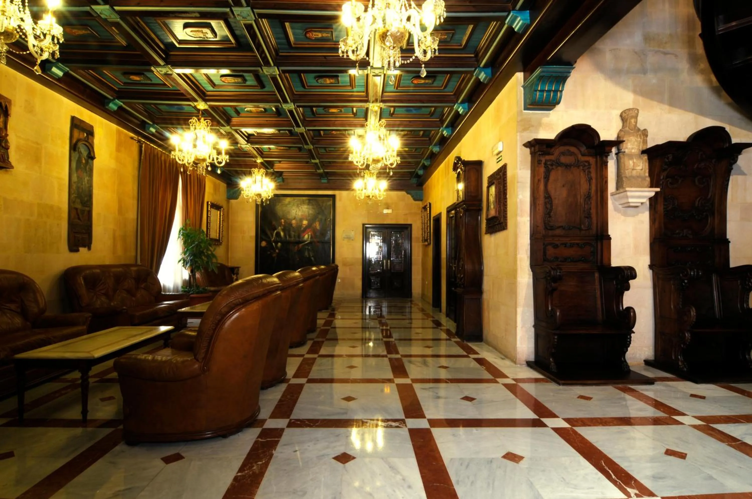 Communal lounge/ TV room in Hotel II Virrey