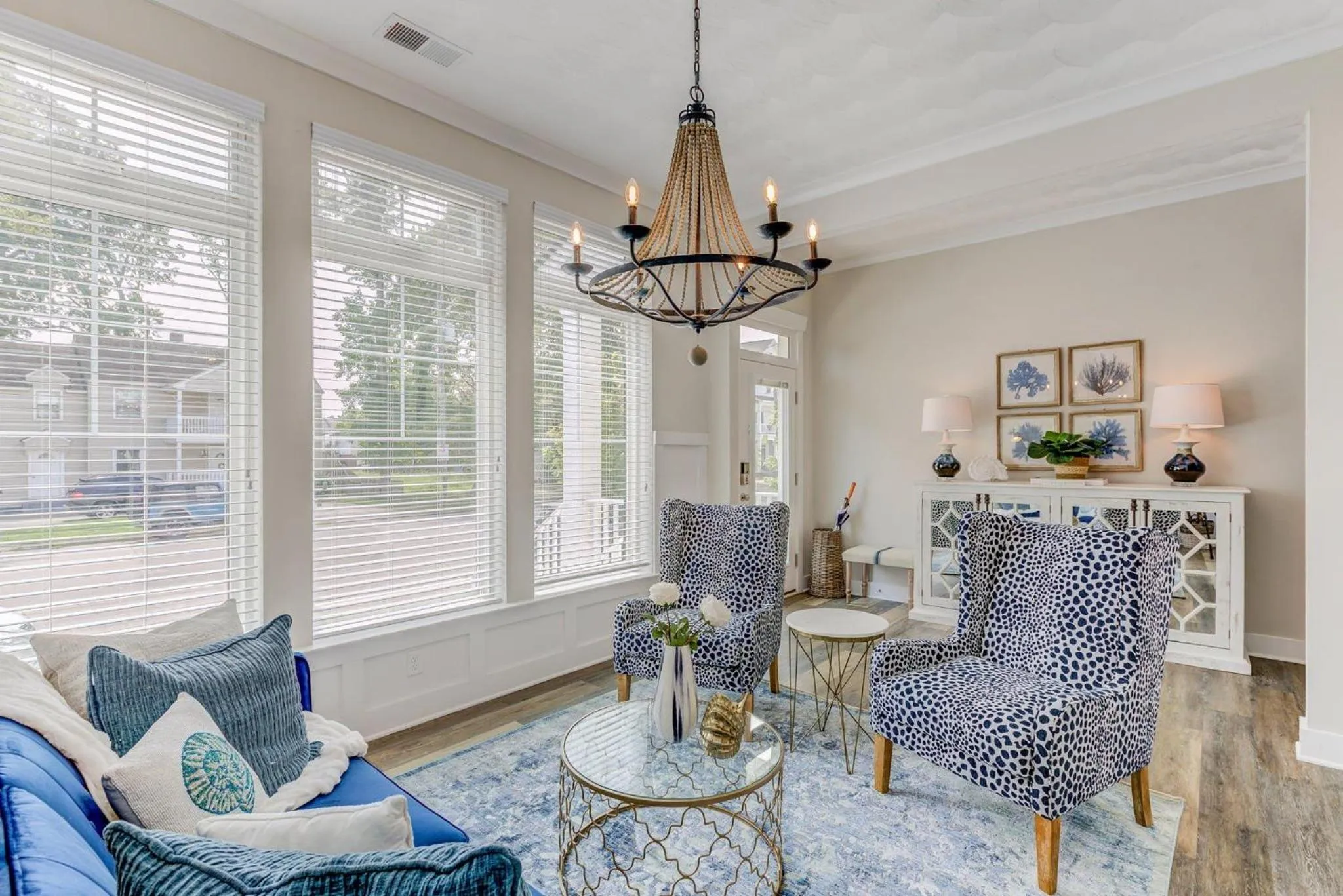 517 The Southend Pier House