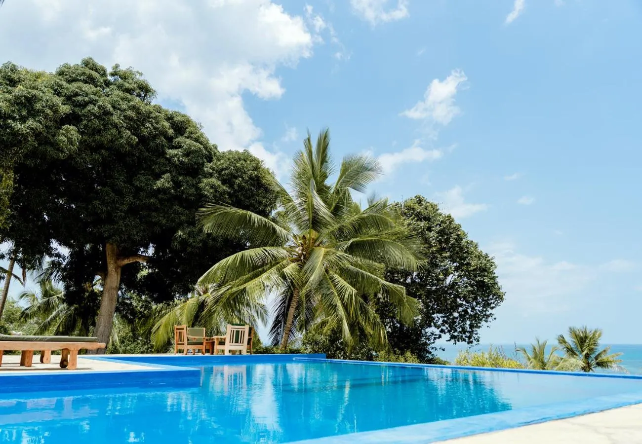 Swimming pool in Kileleni