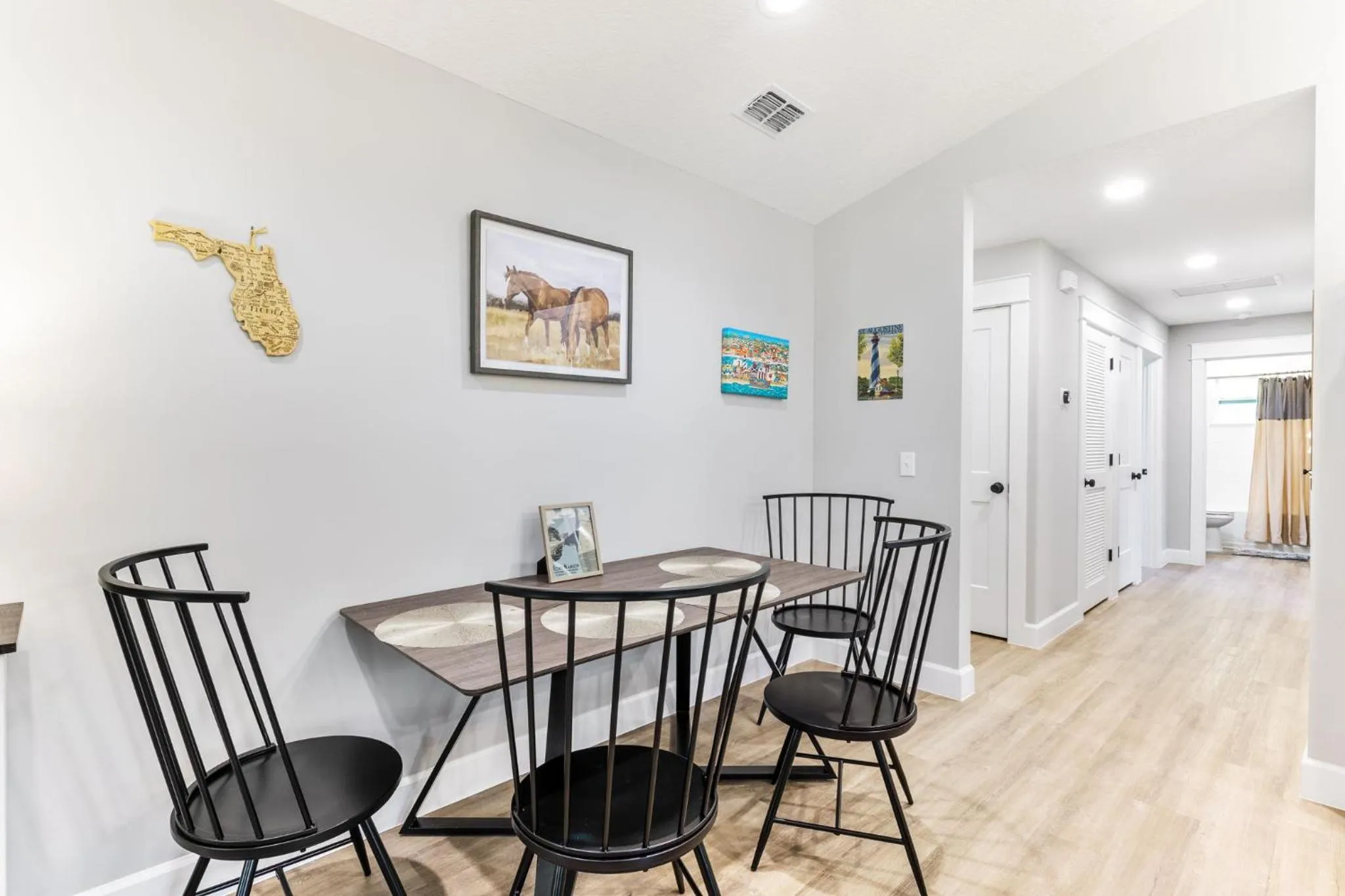 Brand New Bungalow with King Bed Suites in St Aug