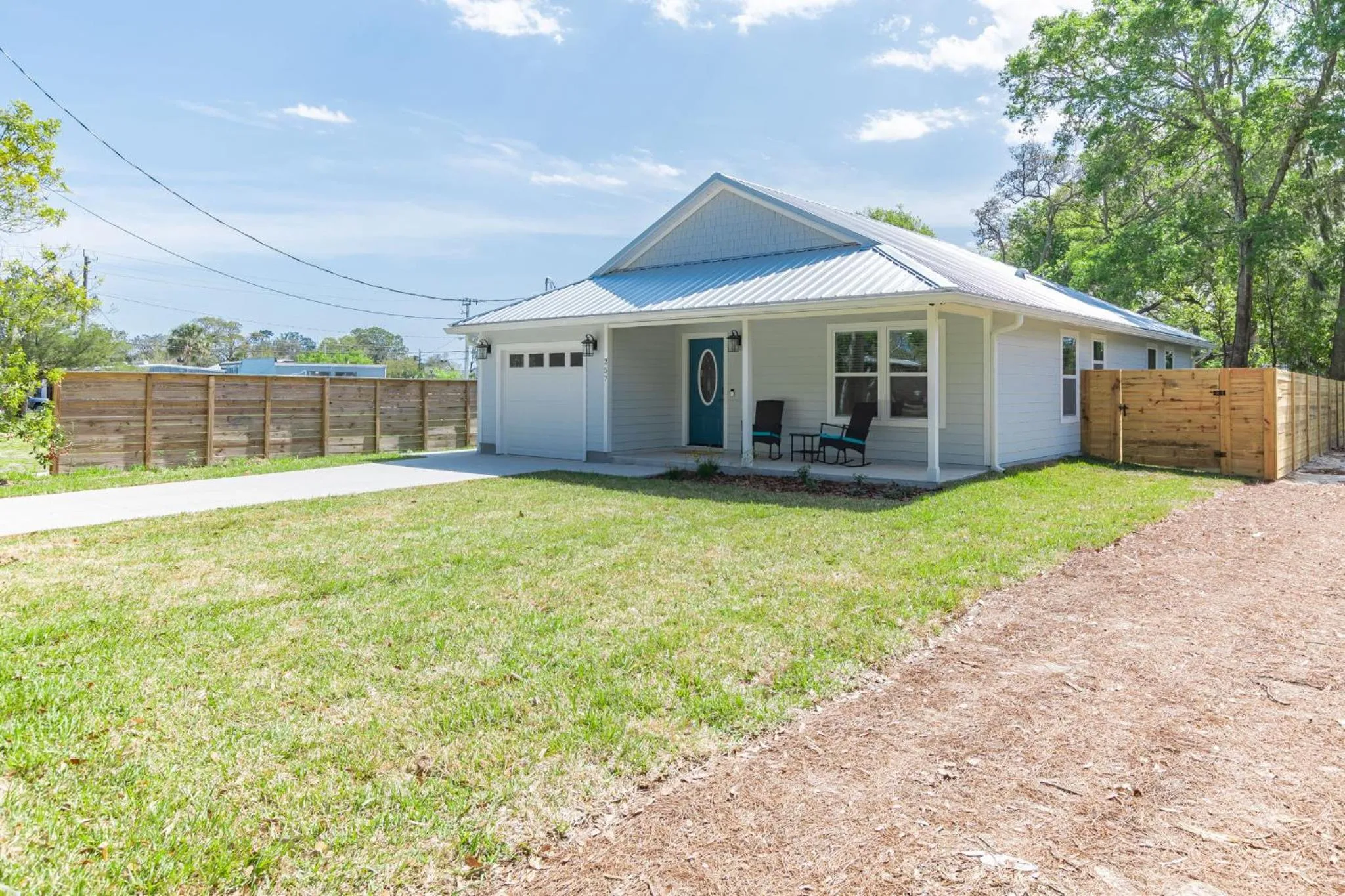 Brand New Bungalow with King Bed Suites in St Aug