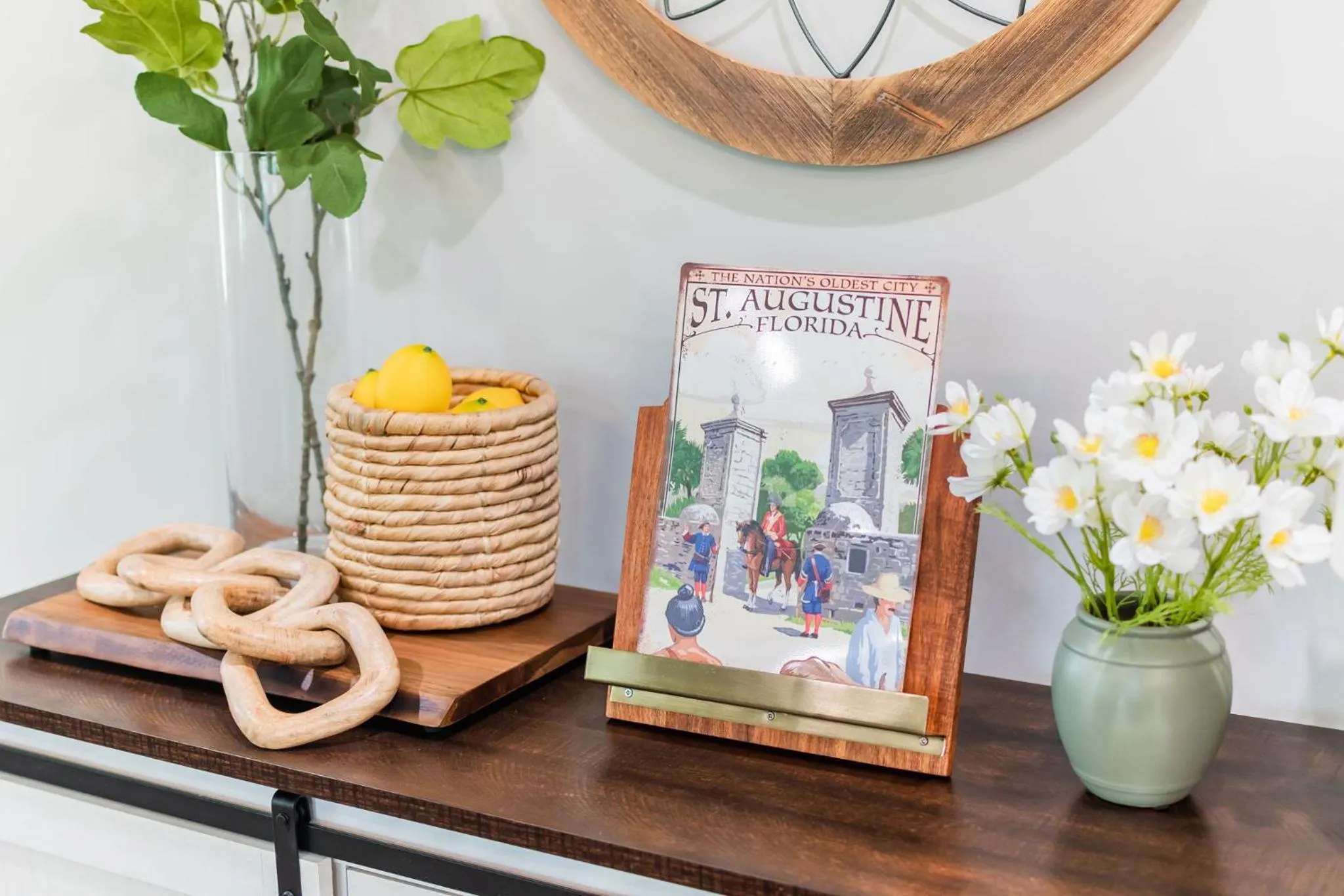 Brand New Bungalow with King Bed Suites in St Aug