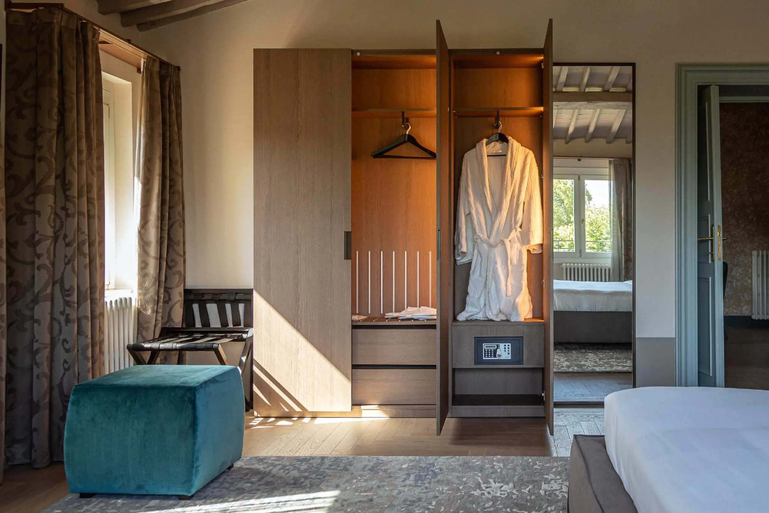 Bedroom, Bed in Grand Universe La Residenza