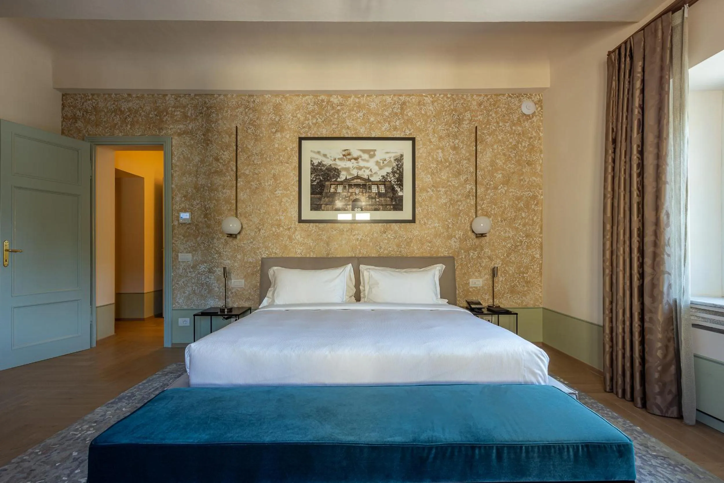 Bedroom, Bed in Grand Universe La Residenza