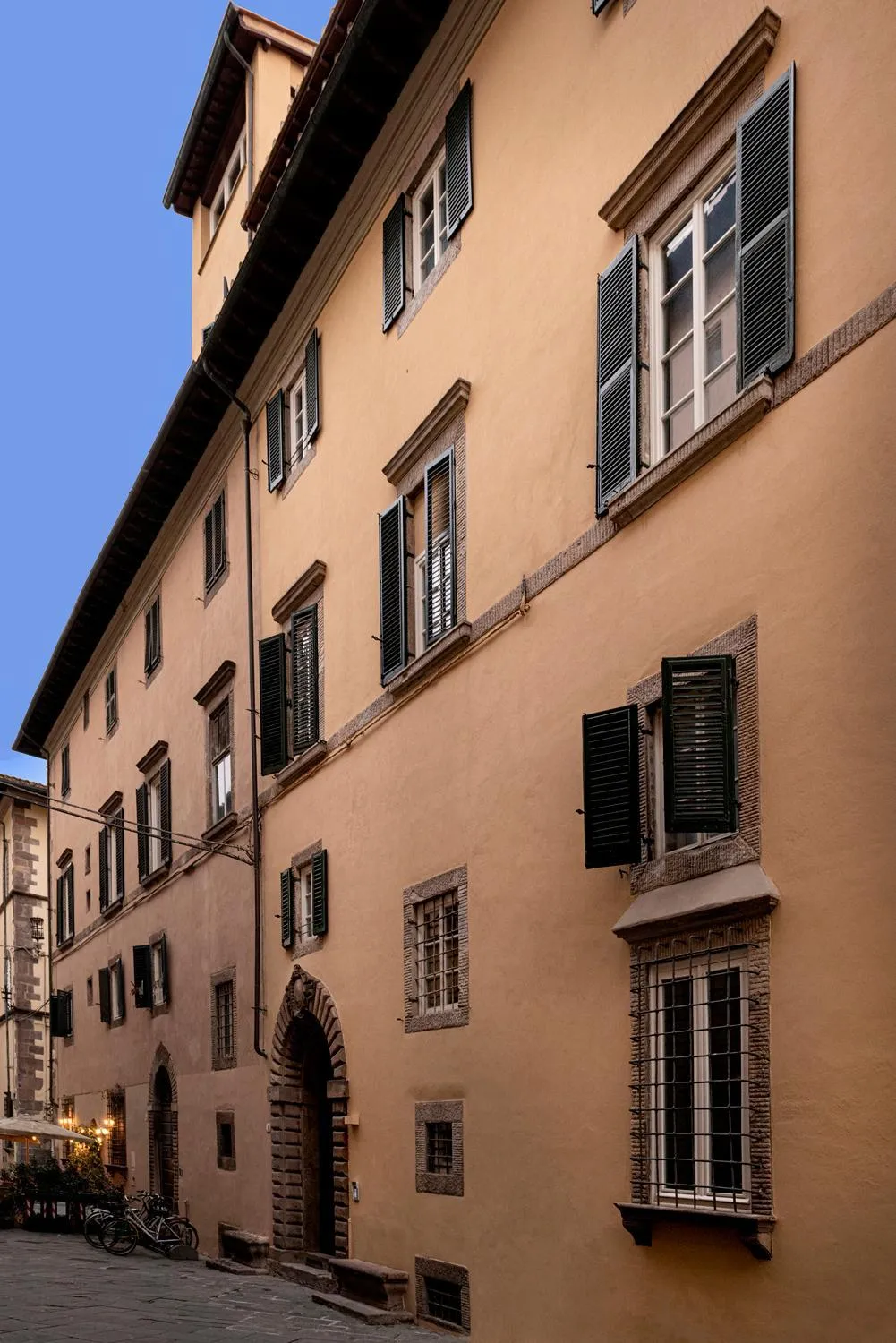 Facade/entrance in Grand Universe La Residenza