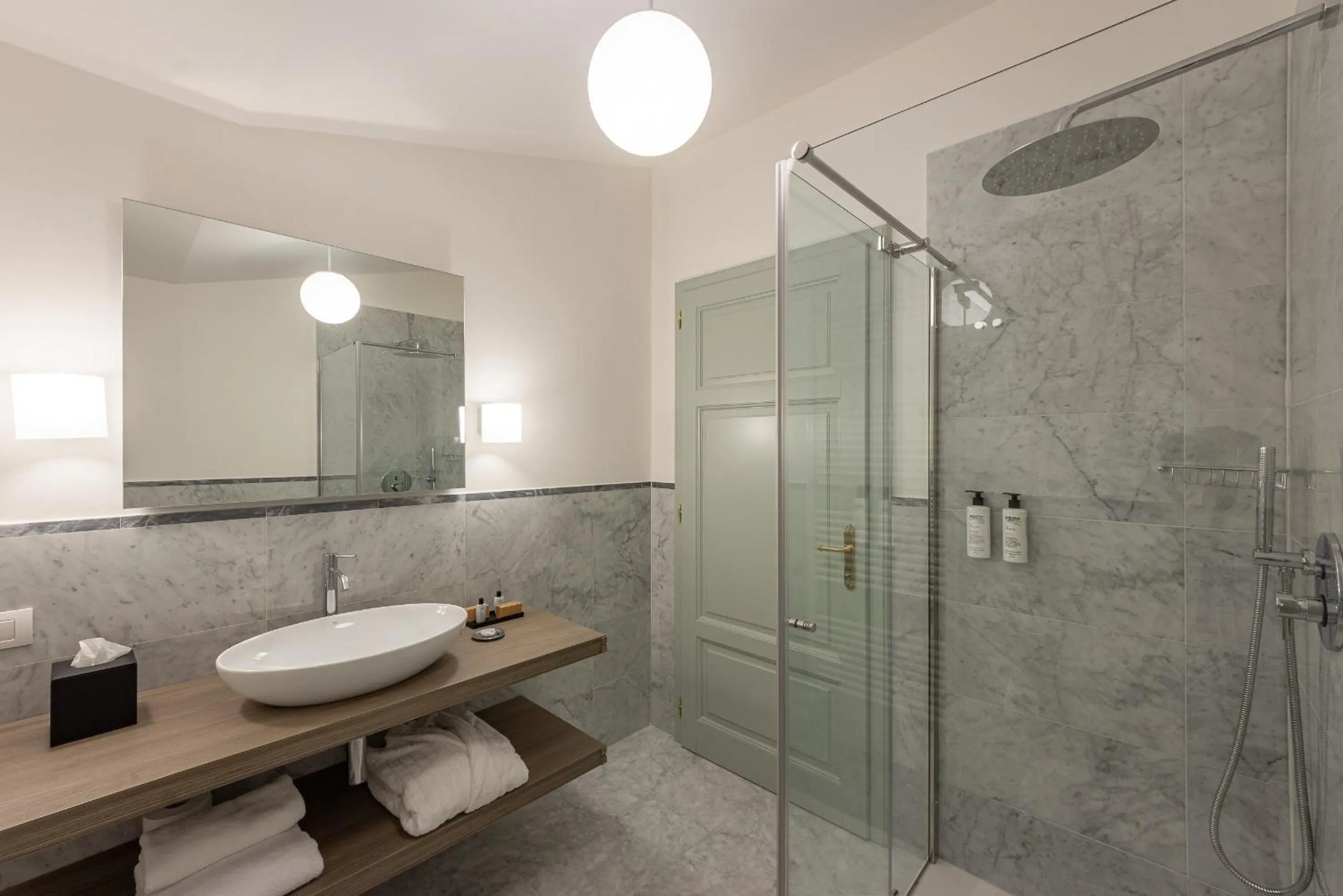 Bathroom in Grand Universe La Residenza