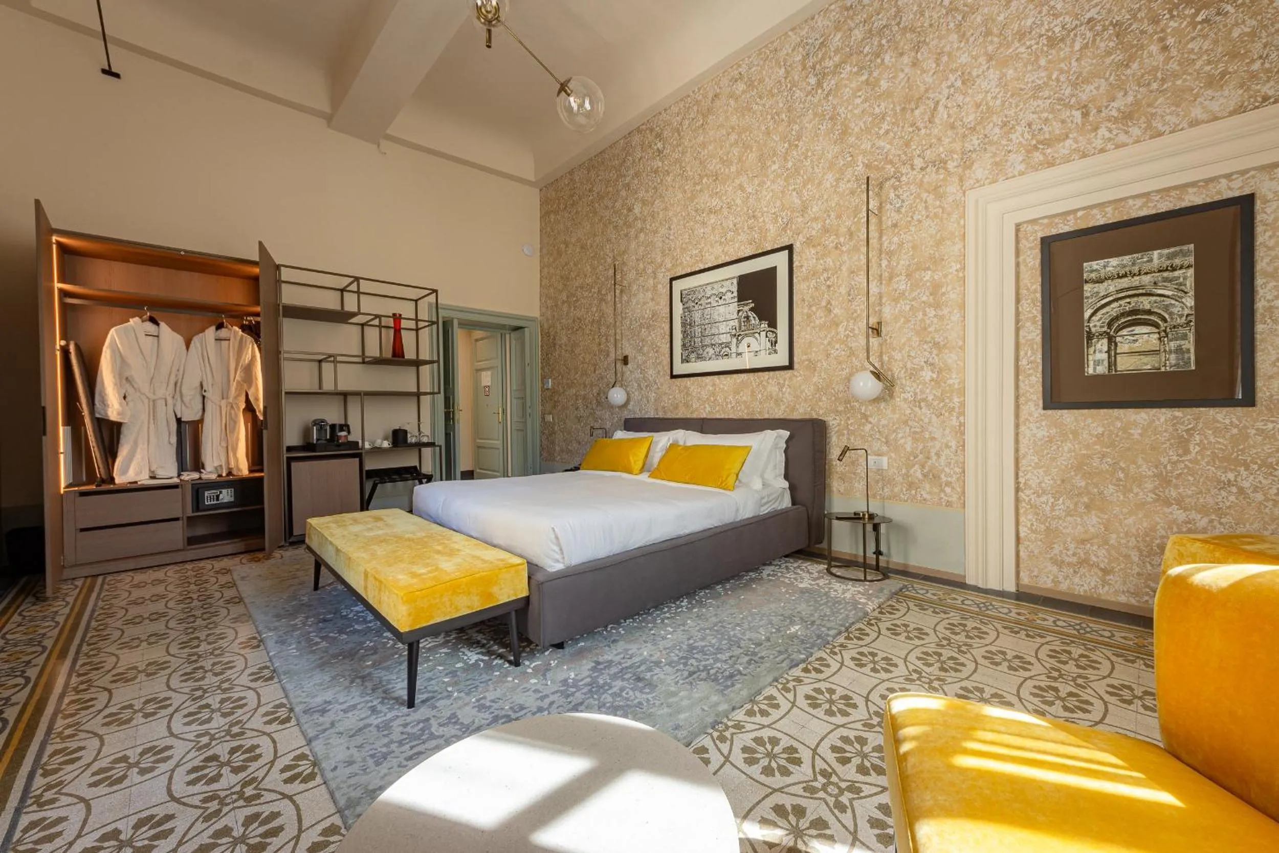 Bedroom, Bed in Grand Universe La Residenza