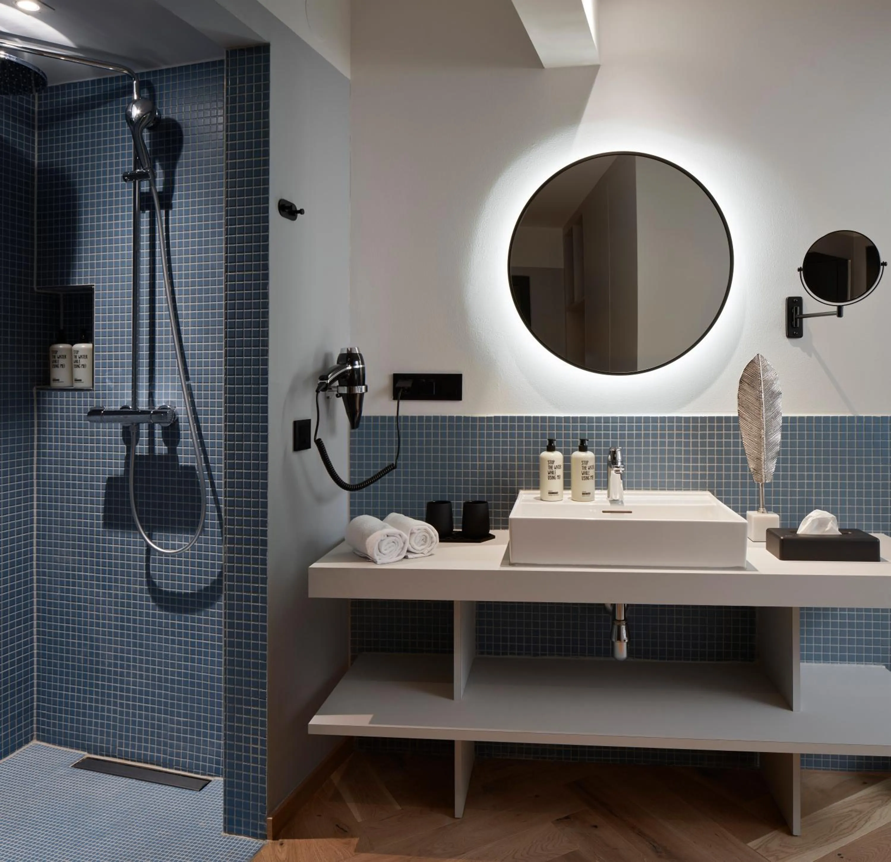 Bathroom in URBANAUTS STUDIOS Fillgrader