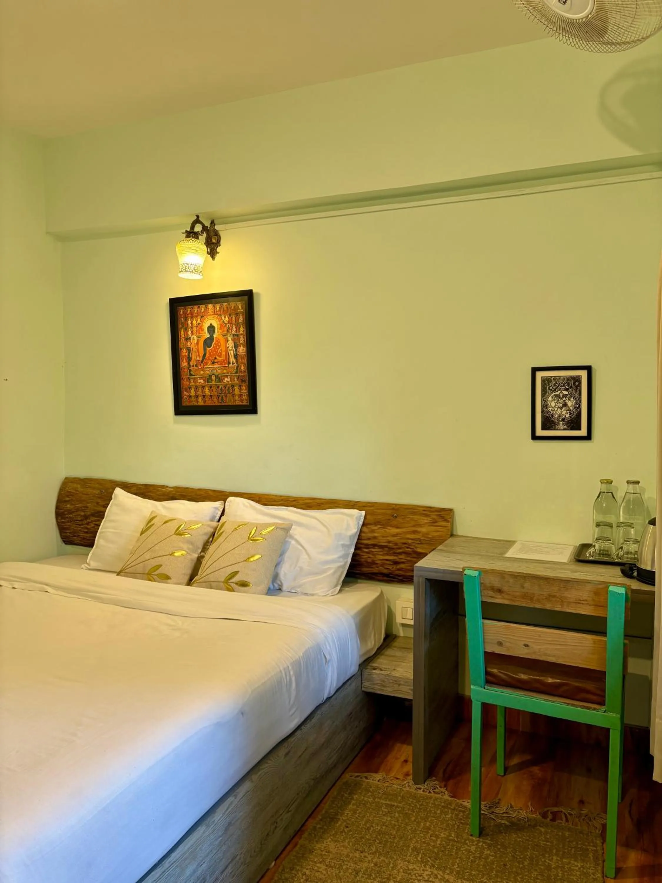 Bedroom, Bed in Eevolve Dharamkot - An Eco Hostel