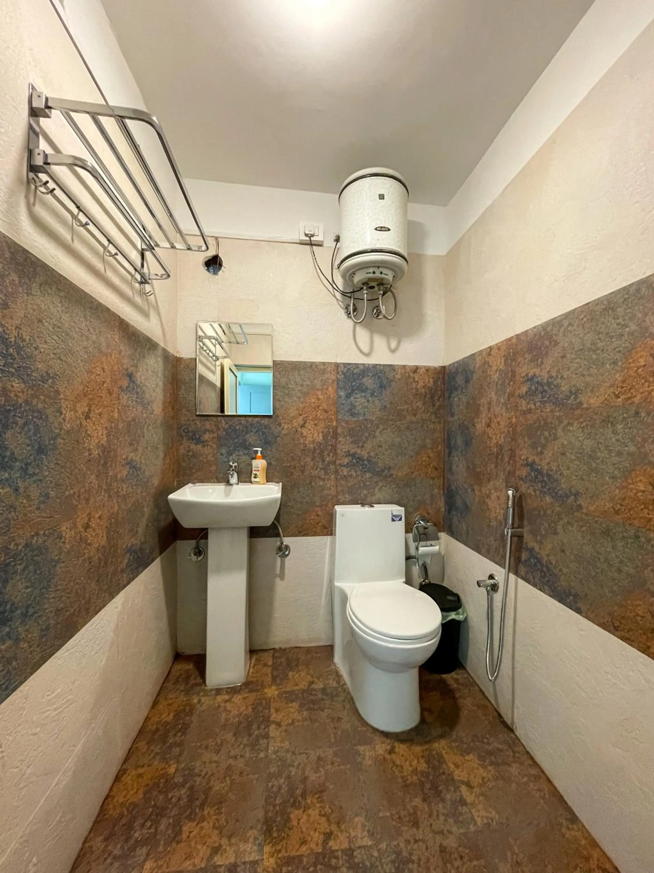 Bathroom in Eevolve Dharamkot - An Eco Hostel