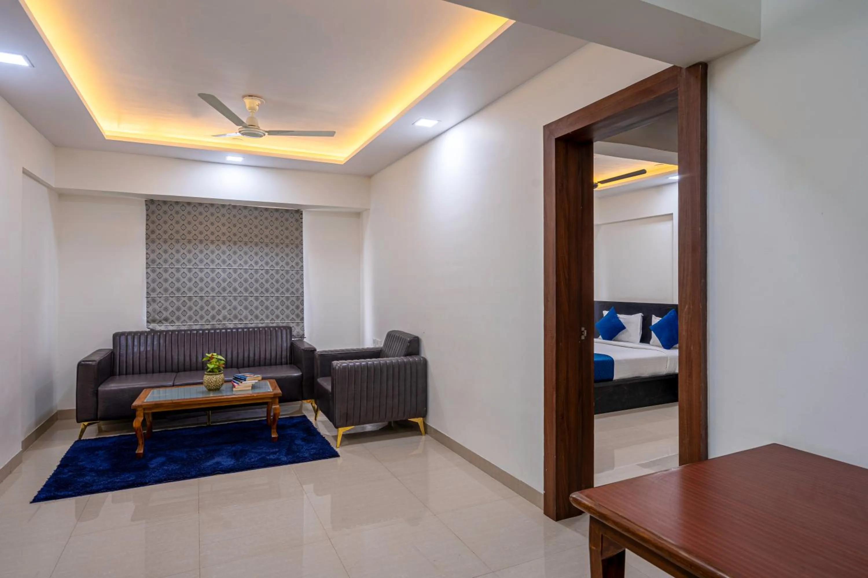 Bed in StayBird - Silver Oak, An Apartment Hotel, Kharadi
