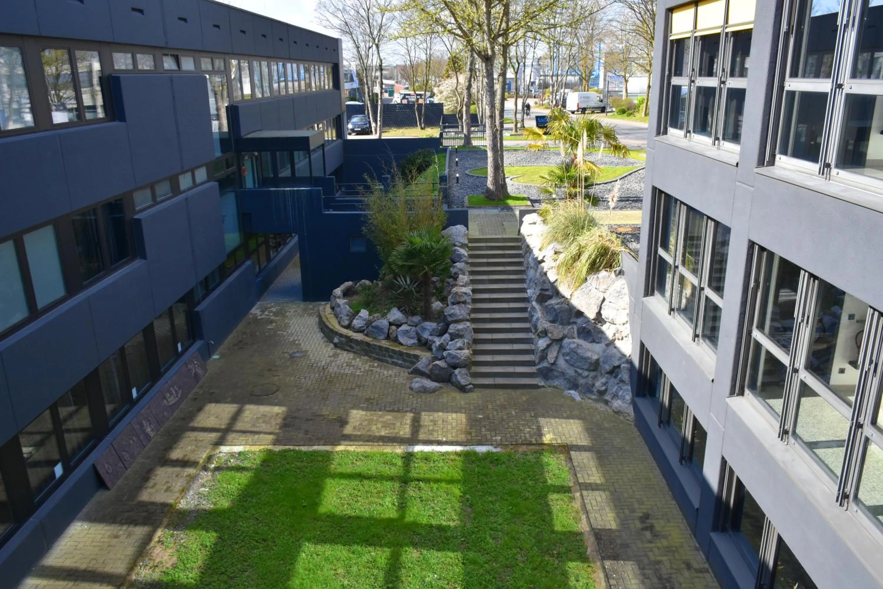 Property building in TIBET HOTEL am Airport Düsseldorf-Ratingen