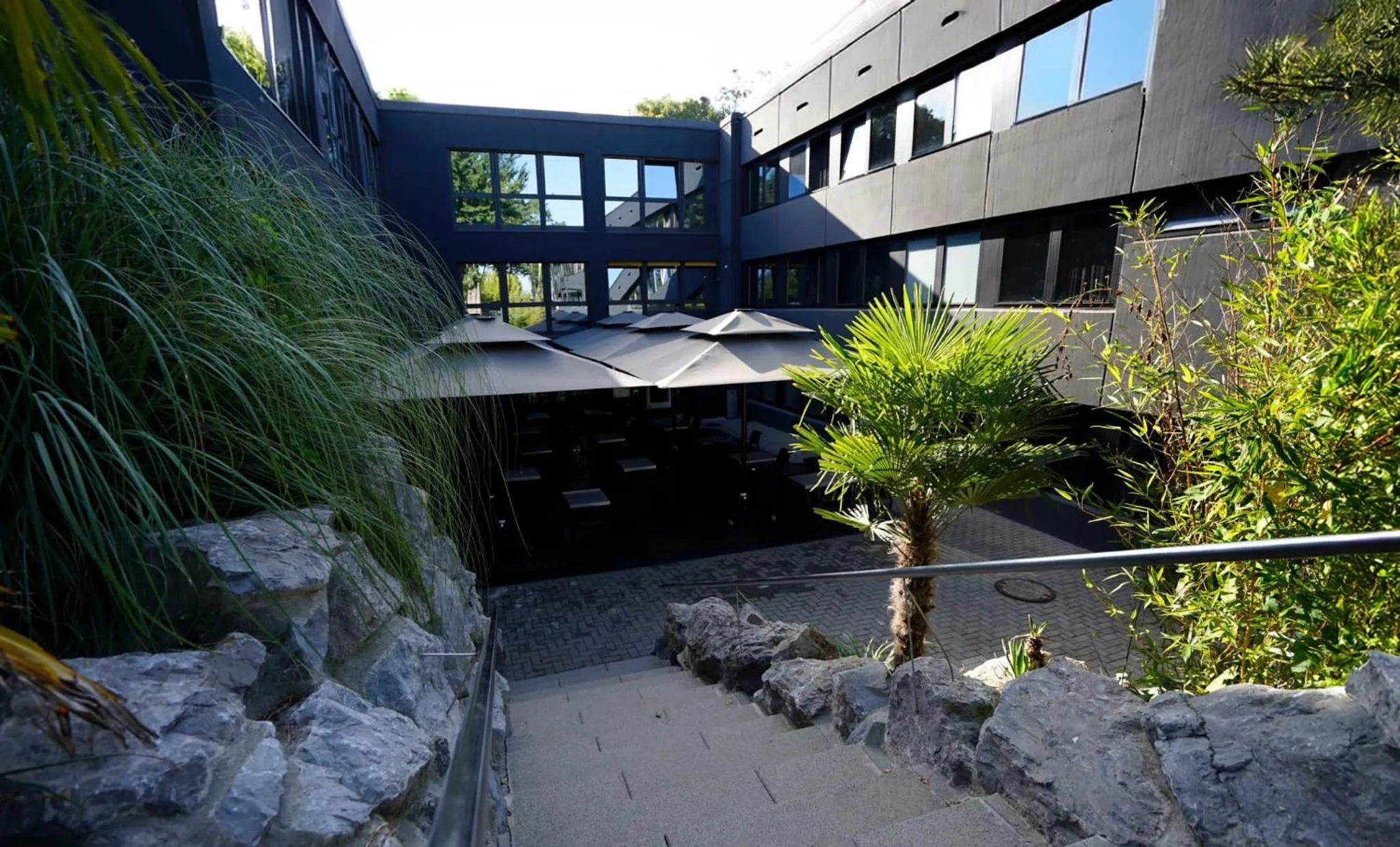 Property building in TIBET HOTEL am Airport Düsseldorf-Ratingen