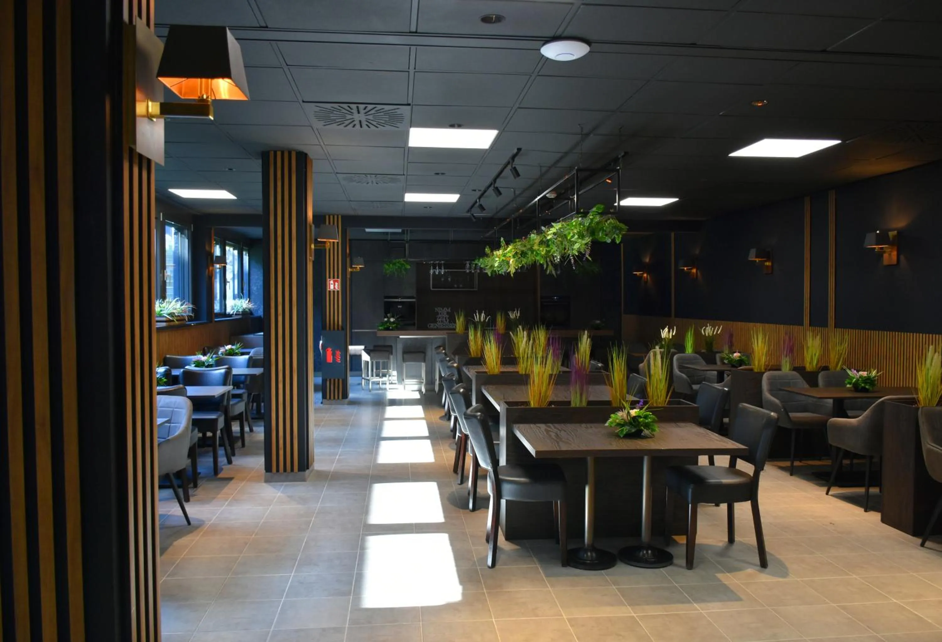 Restaurant/places to eat in TIBET HOTEL am Airport Düsseldorf-Ratingen