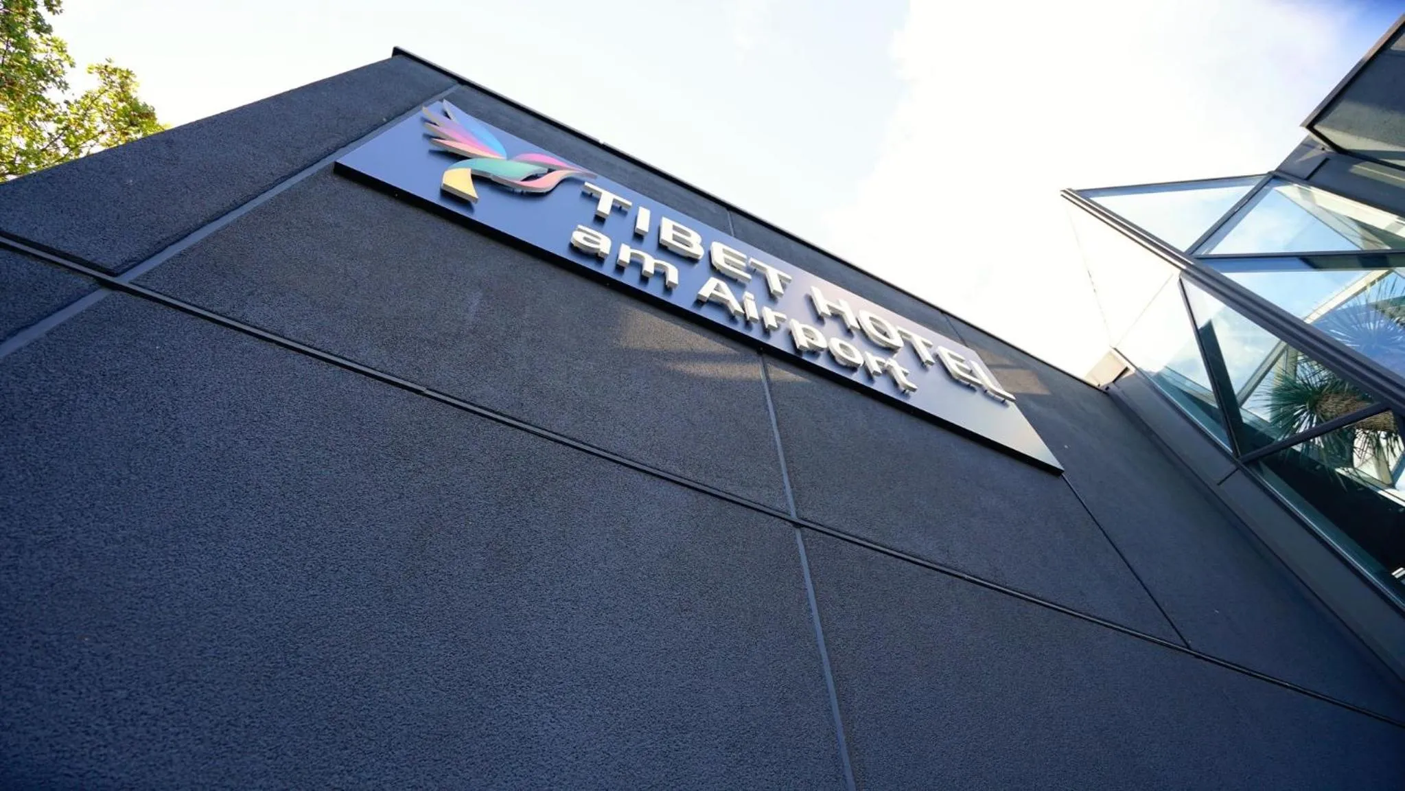 Day in TIBET HOTEL am Airport Düsseldorf-Ratingen