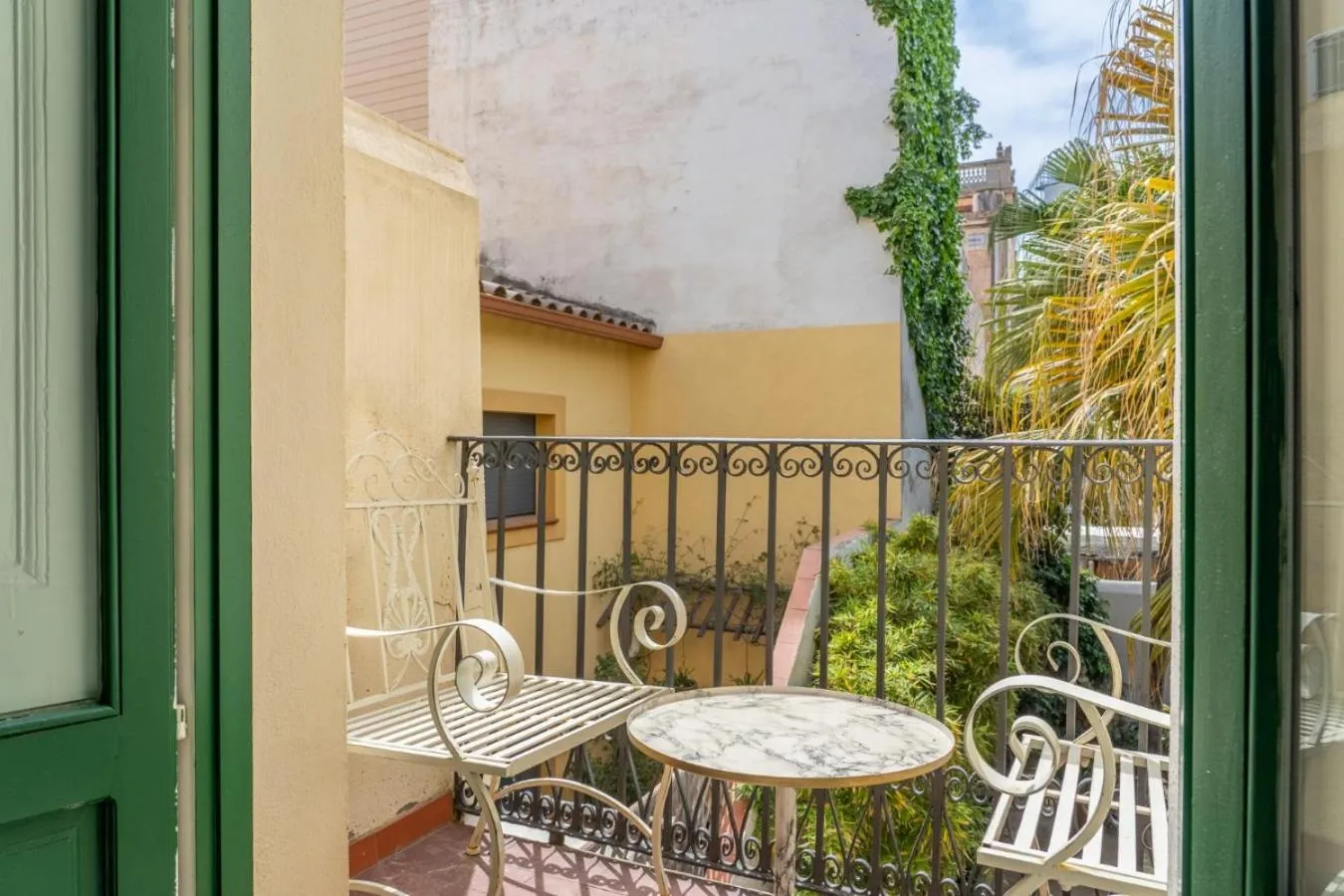 Garden view in El Petit Palauet