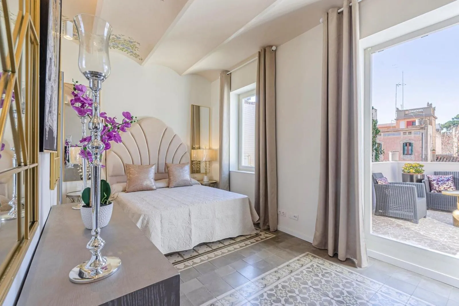 Photo of the whole room, Bed in El Petit Palauet