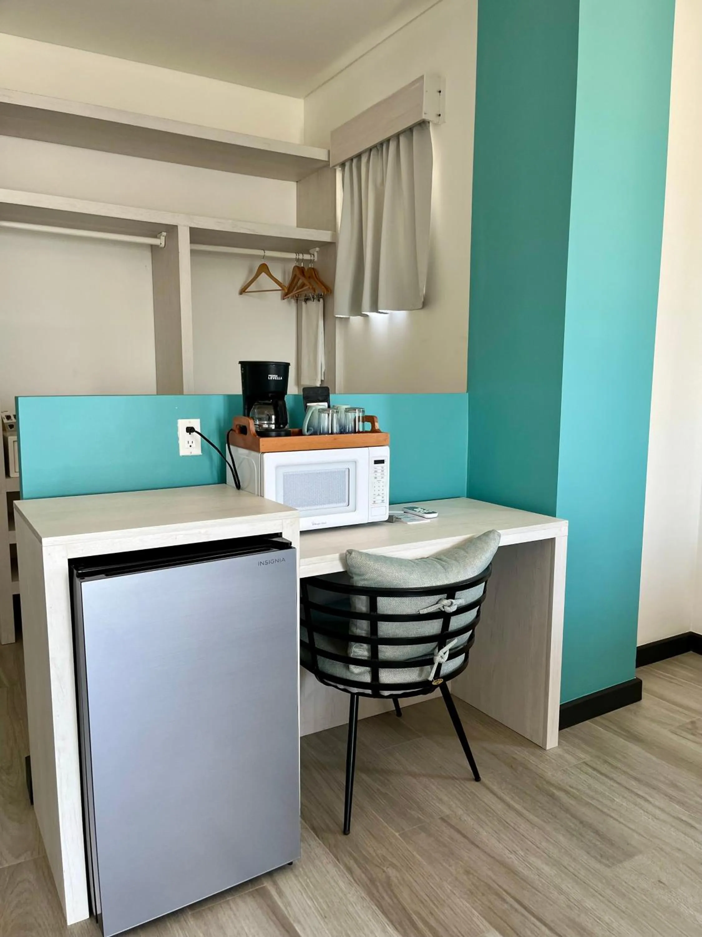 Coffee/tea facilities in The Watermark Hotel