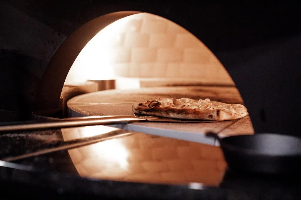 Restaurant/places to eat in Hotel Manteo, Trademark Collection by Wyndham