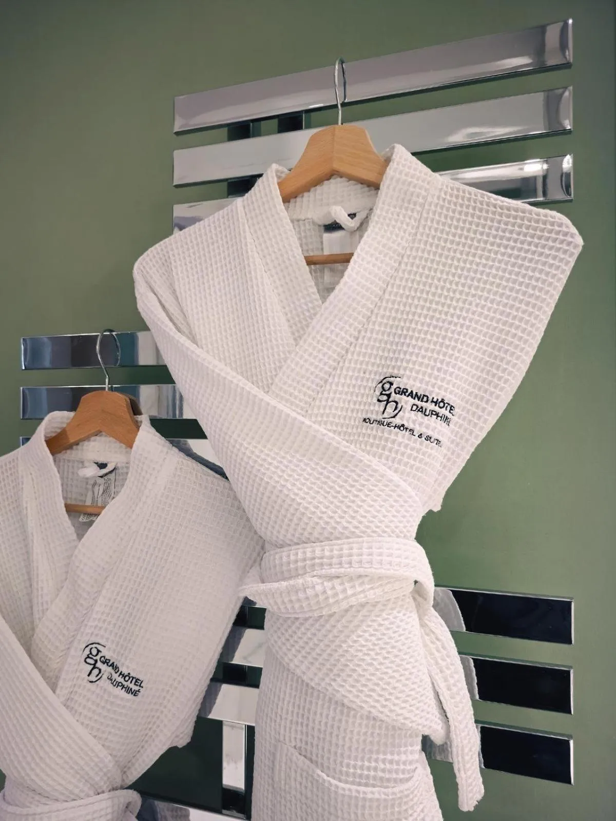 towels in Grand Hôtel Dauphiné Toulon, Boutique Hôtel & Suites