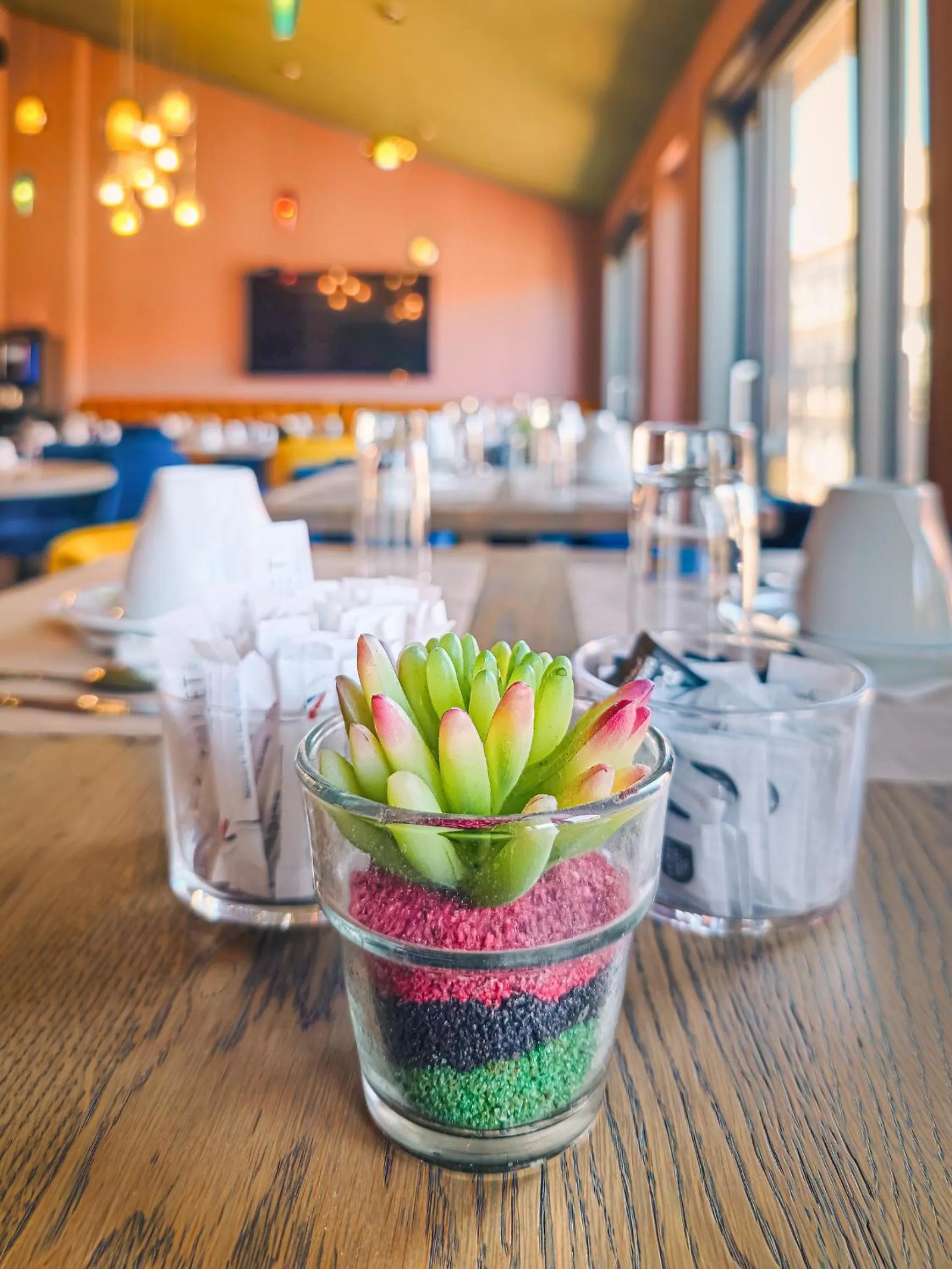 Breakfast in Grand Hôtel Dauphiné Toulon, Boutique Hôtel & Suites