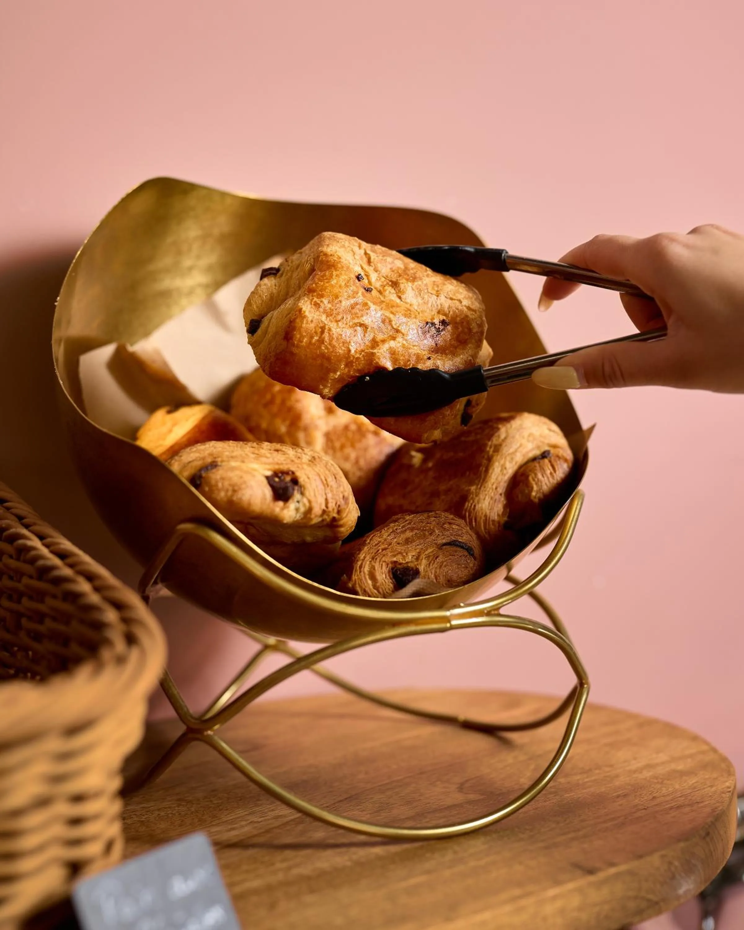 Breakfast in Grand Hôtel Dauphiné Toulon, Boutique Hôtel & Suites