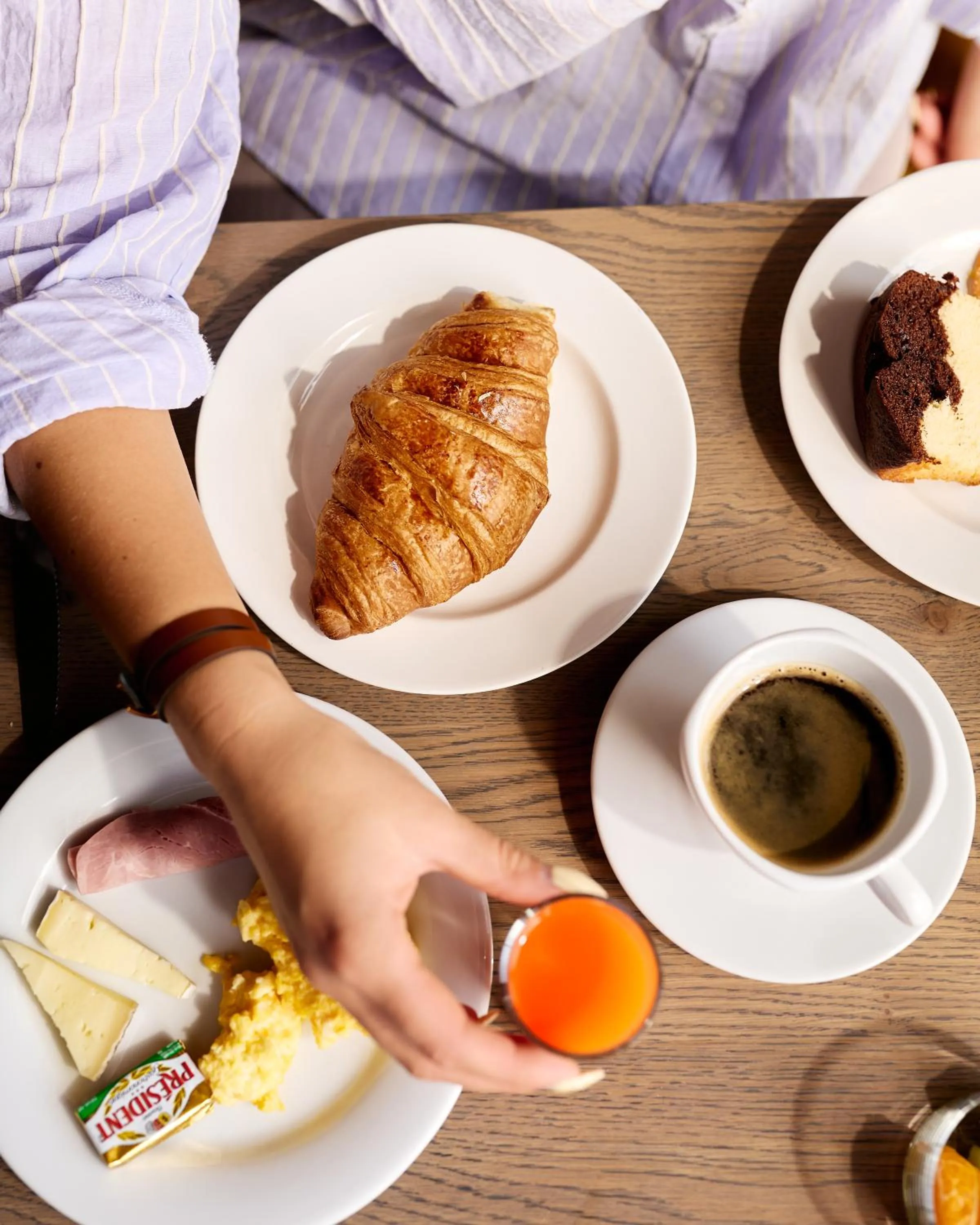 Breakfast in Grand Hôtel Dauphiné Toulon, Boutique Hôtel & Suites