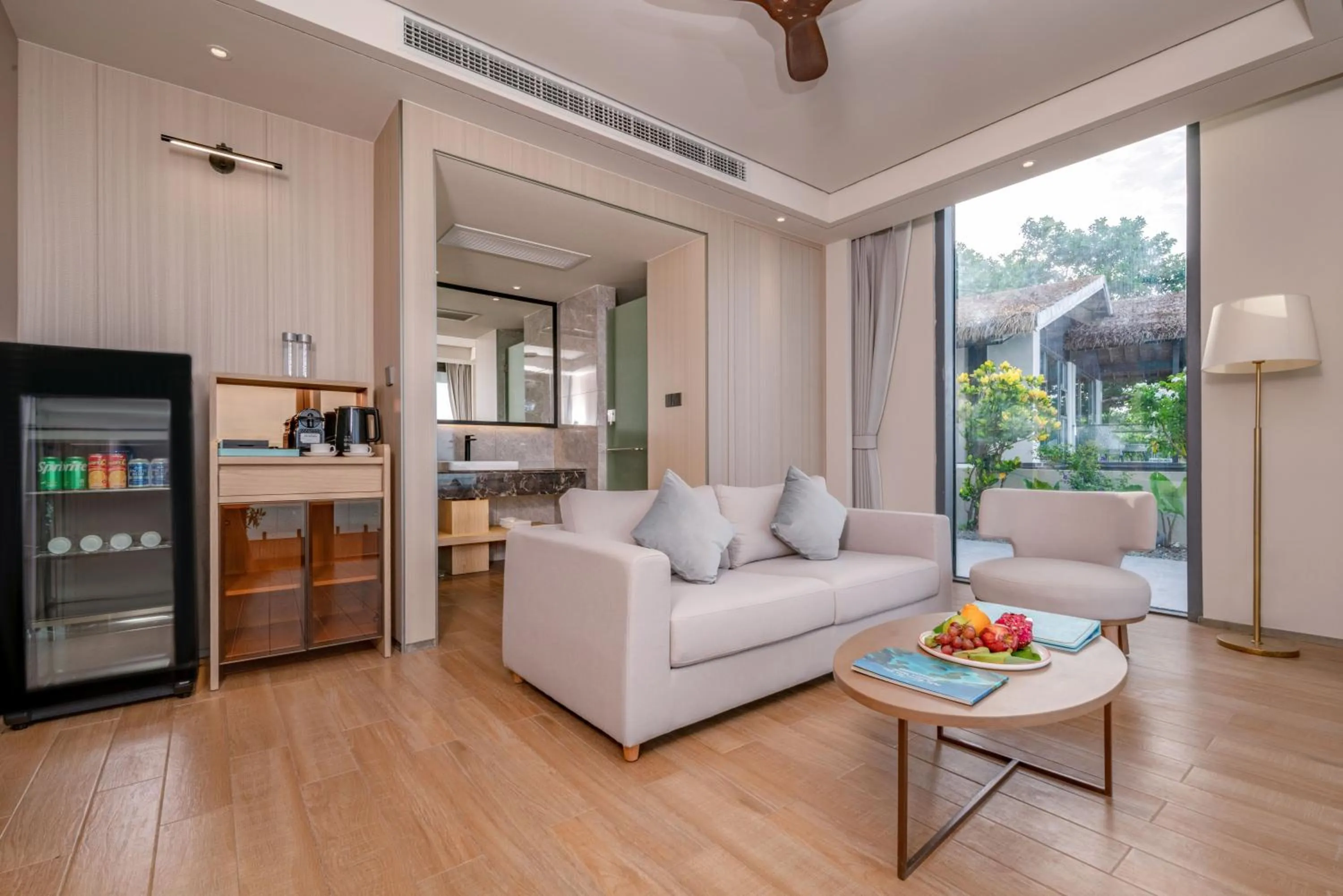 Seating area in Palau Sunrise Seaview Landison Retreat