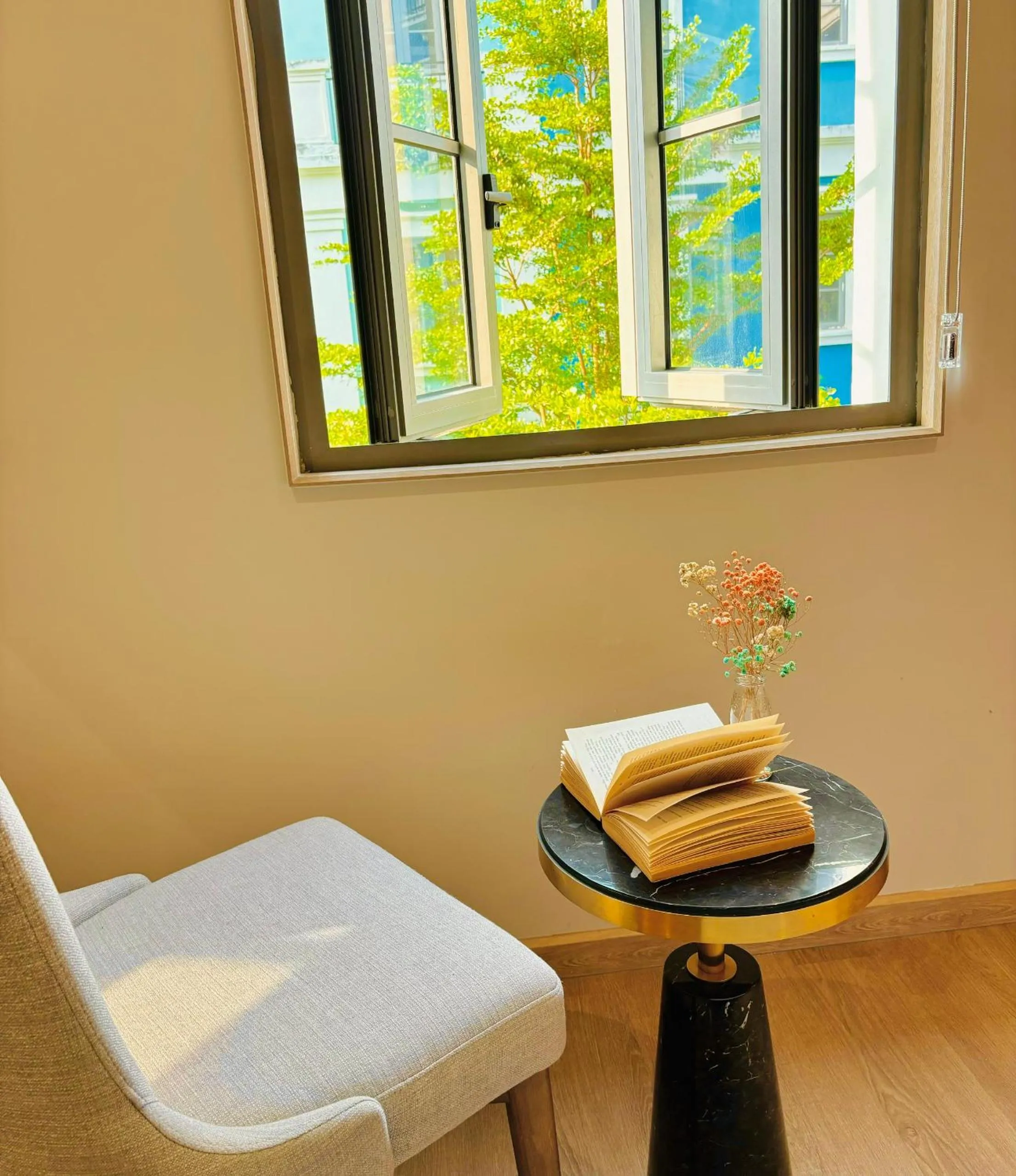 hair dresser in Laputa Hotel Phú Quốc