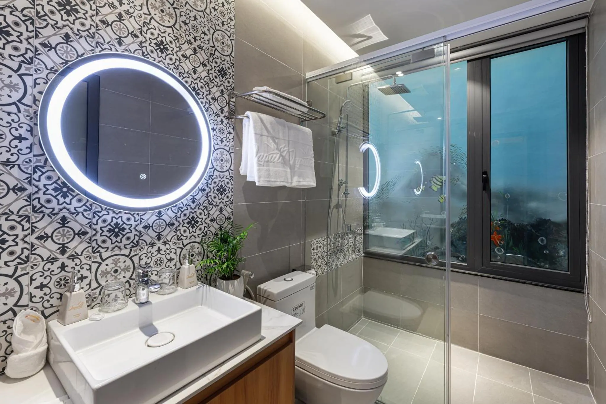 Shower in Laputa Hotel Phú Quốc