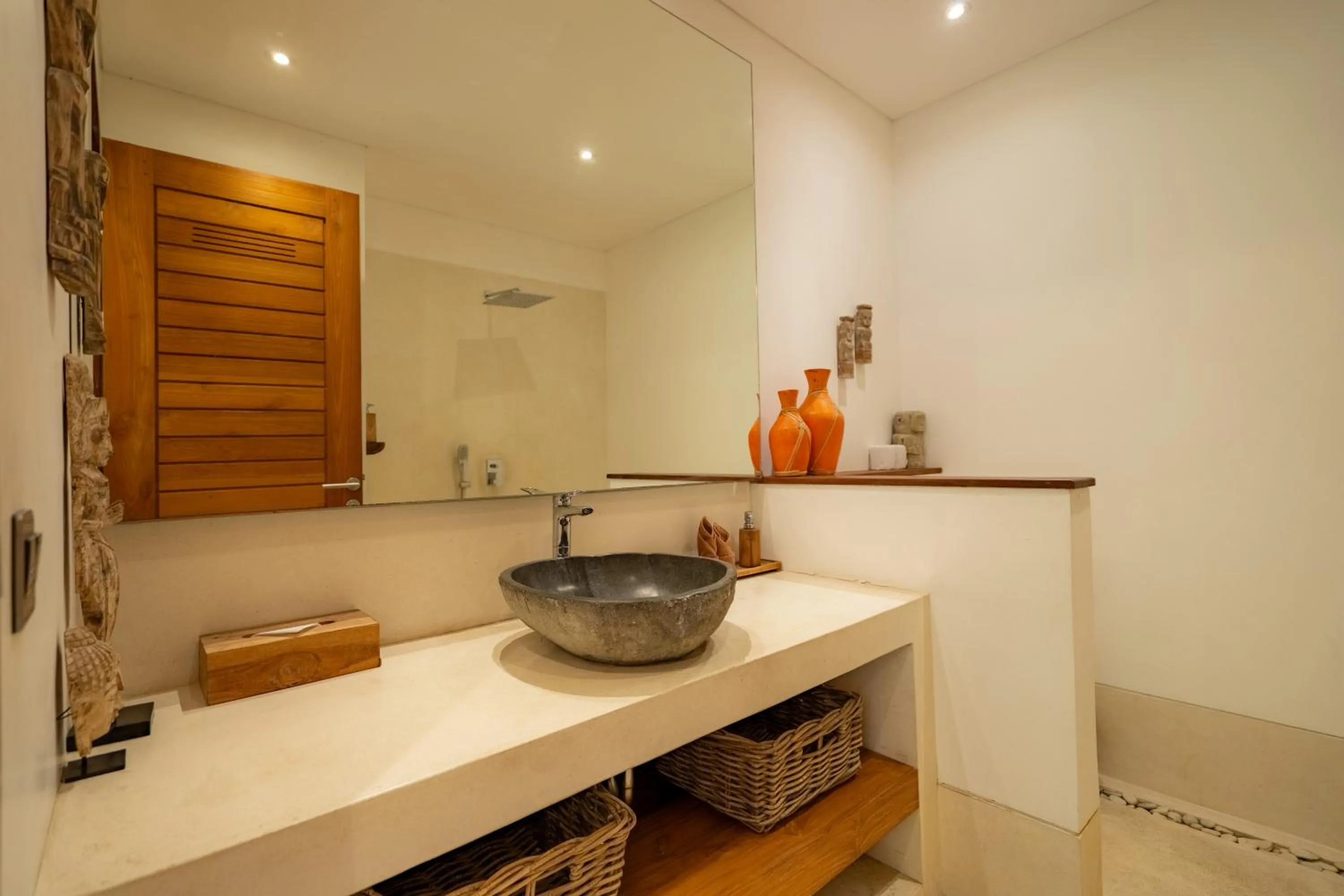 Bathroom in Flores Villa by Betterplace