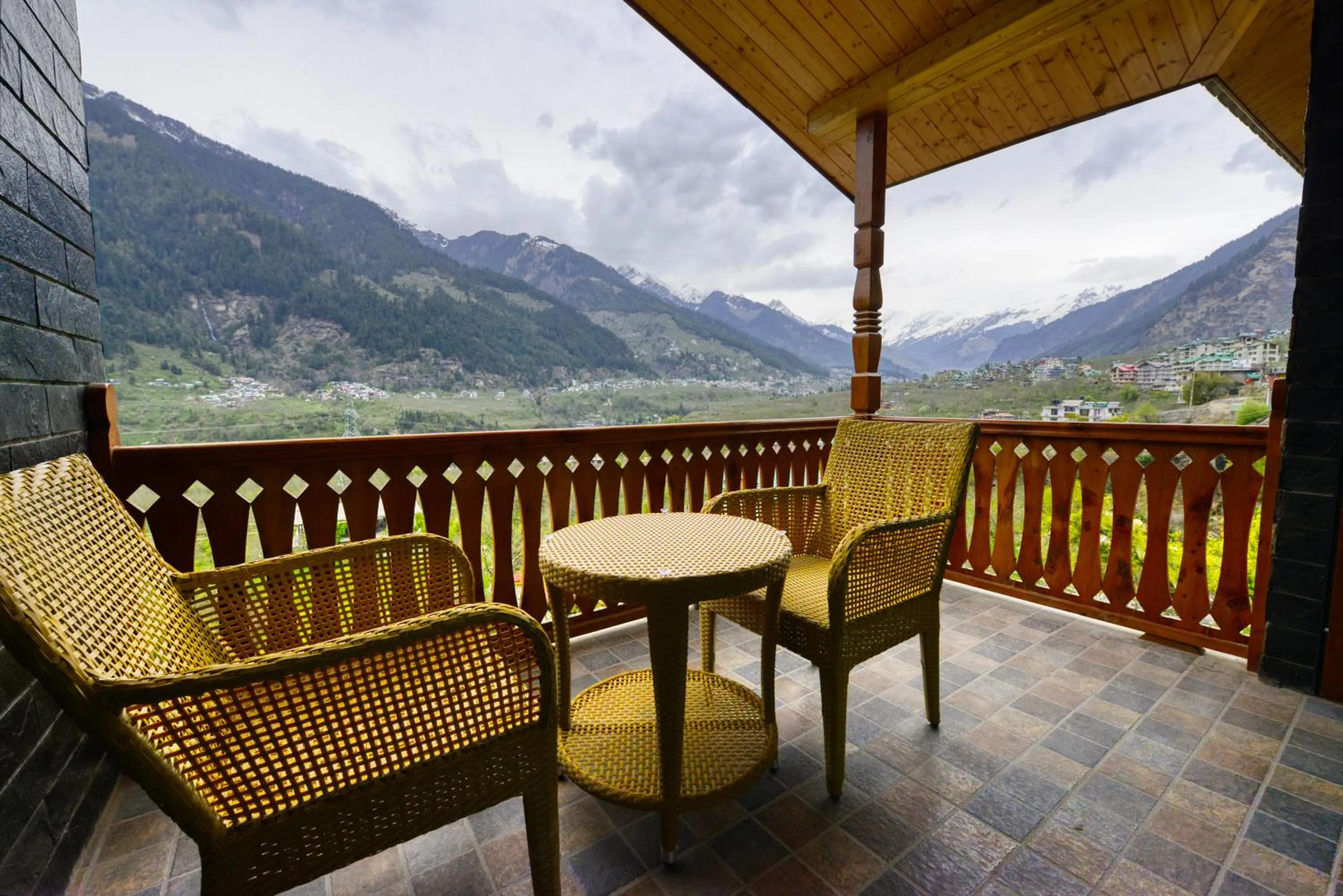 Balcony/Terrace in Clarks Inn Suites, Manali