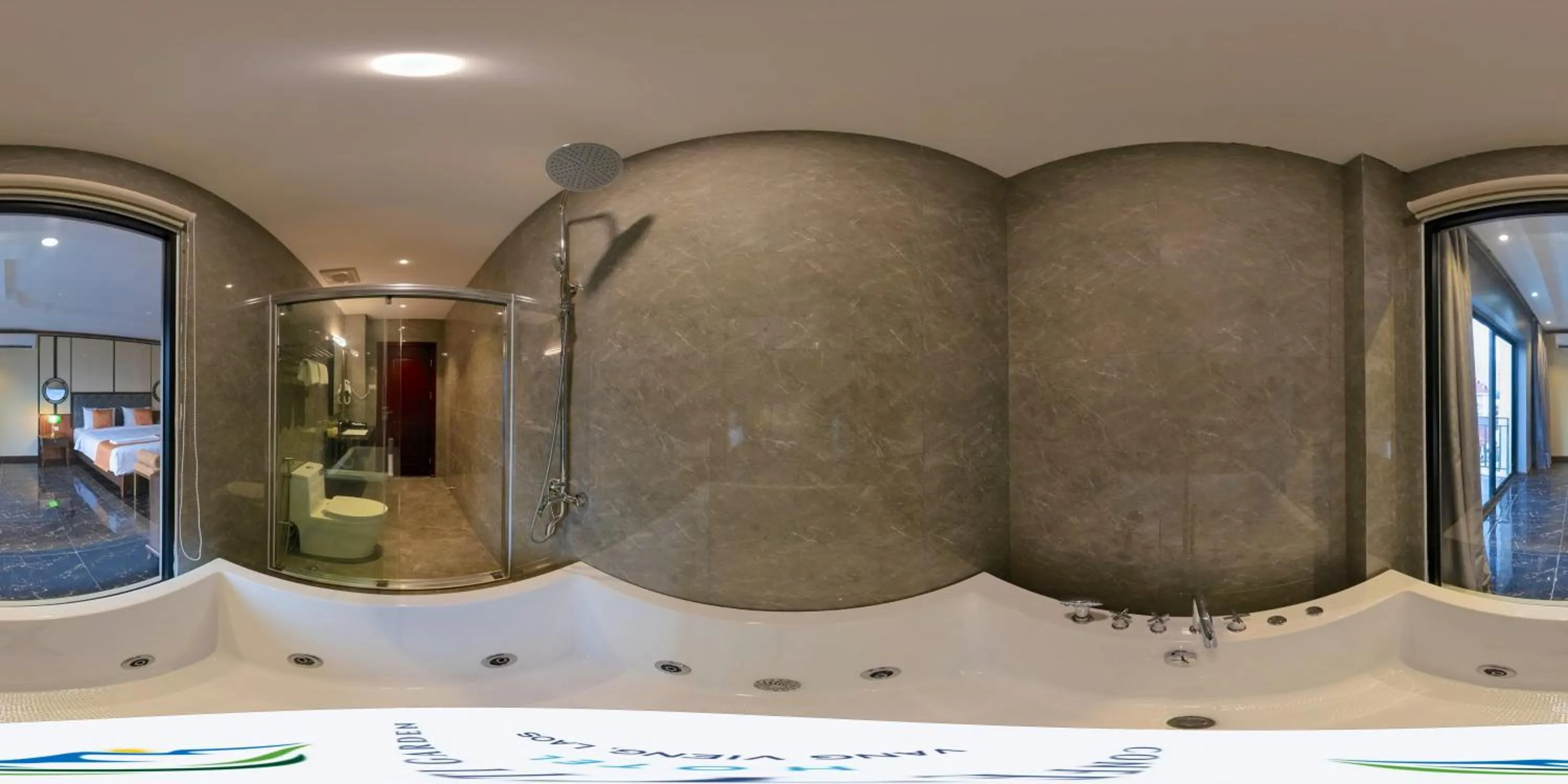 Confetti Garden Hotel