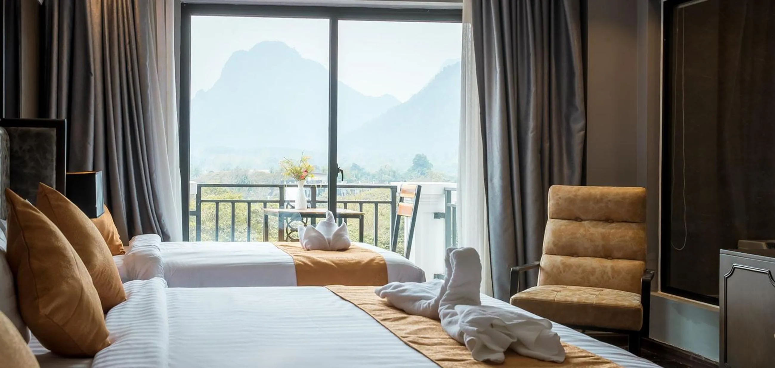 Bed in Confetti Garden Hotel