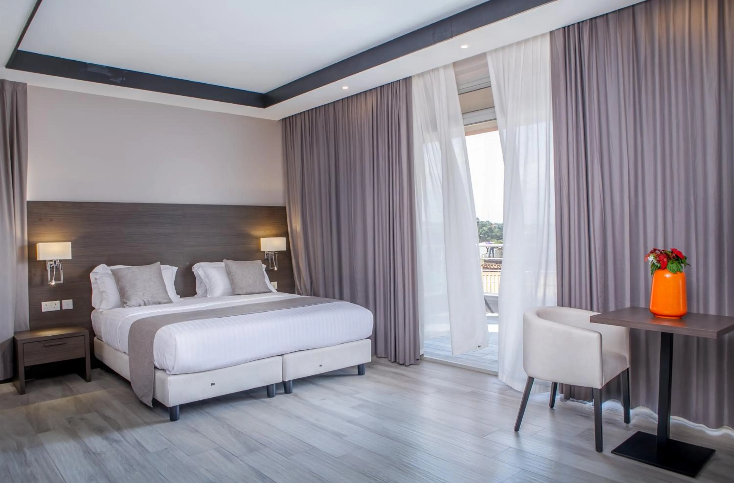 Bathroom, Bed in Source of The Nile Hotel- Namanve Branch