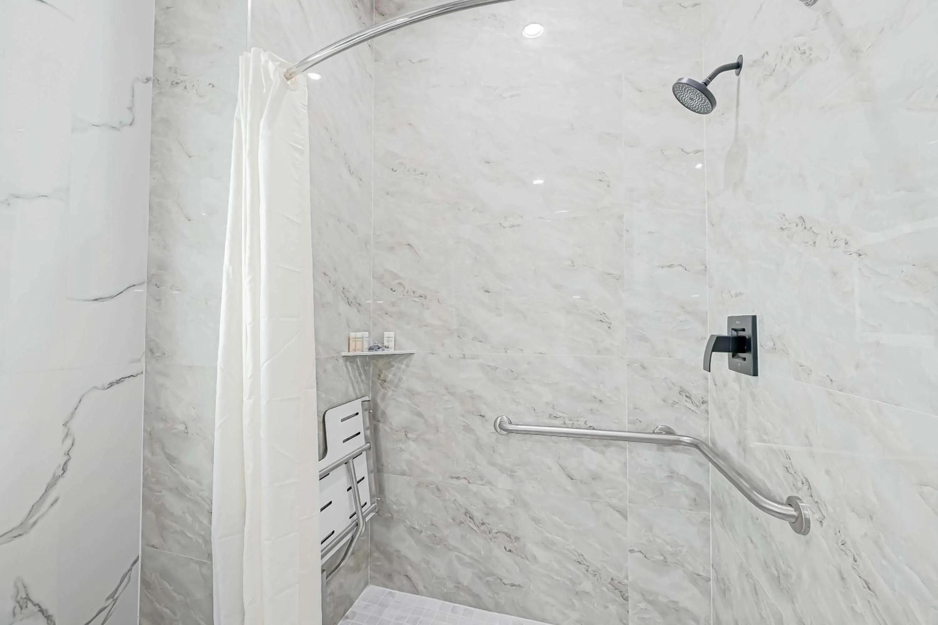 Bathroom in Comfeeni Inn and Suites