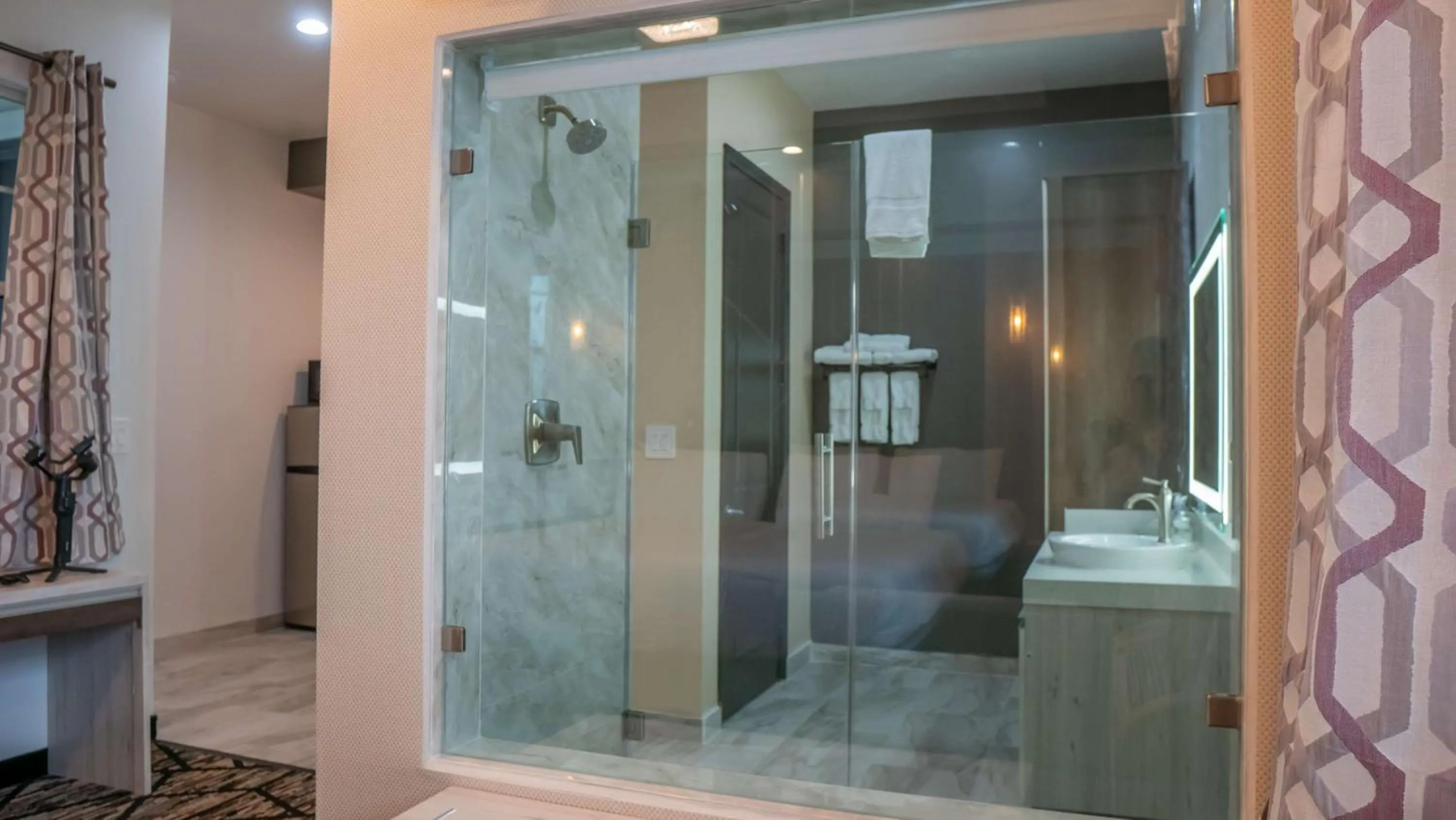 Other in Comfeeni Inn and Suites