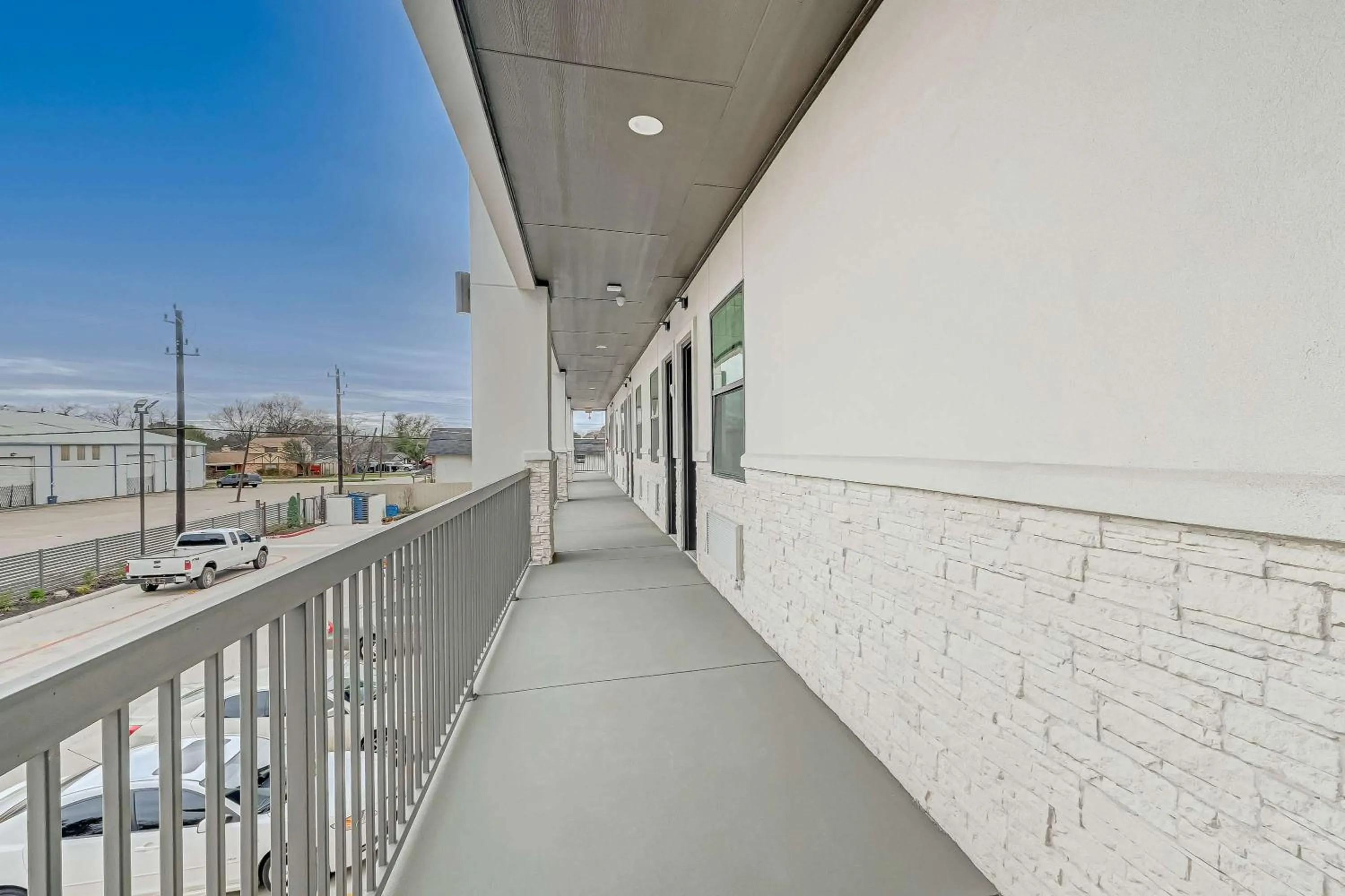 Property building in Comfeeni Inn and Suites