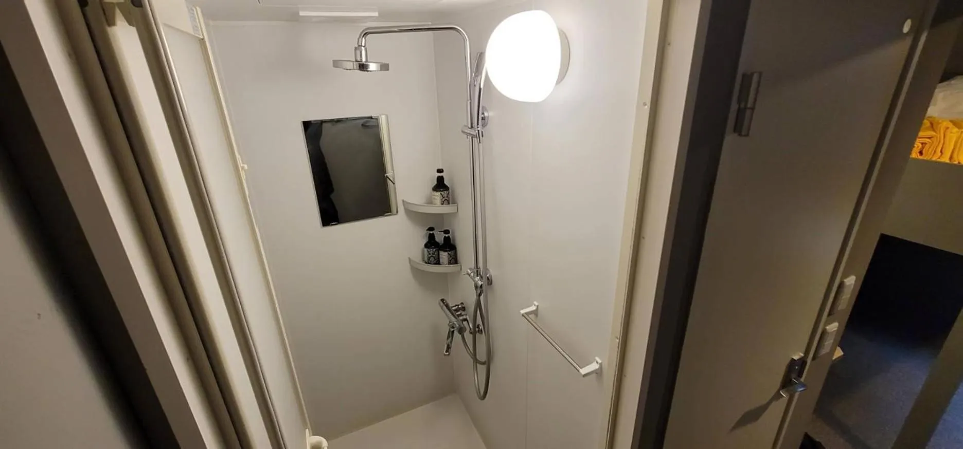 Shower in Rhodes Otsuka Hotel