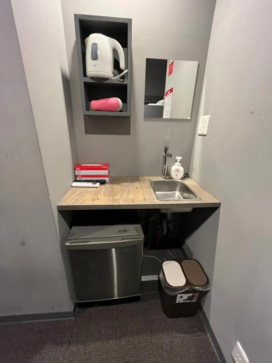 hair dresser in Rhodes Otsuka Hotel