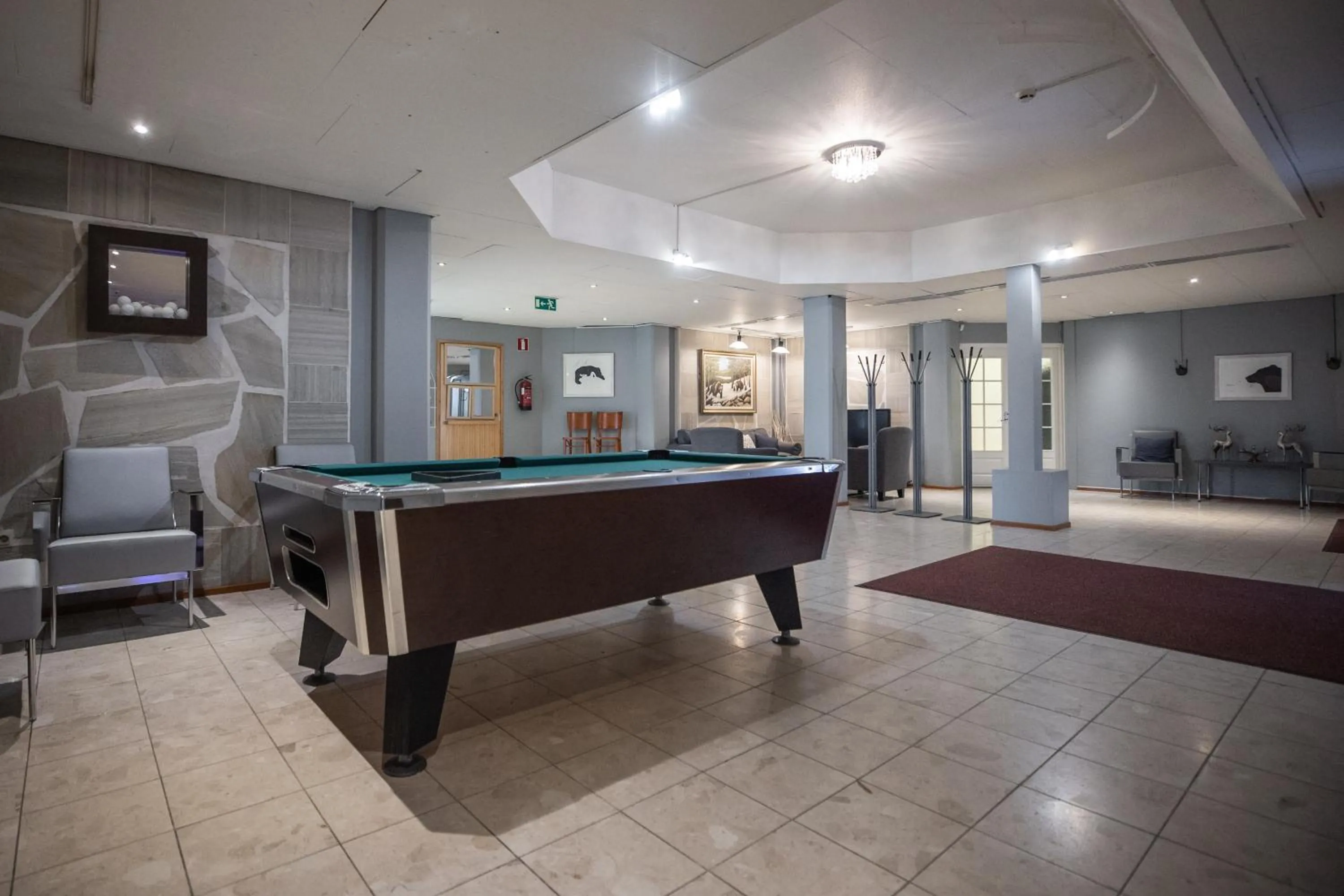 Billiard in Hotel Karhu