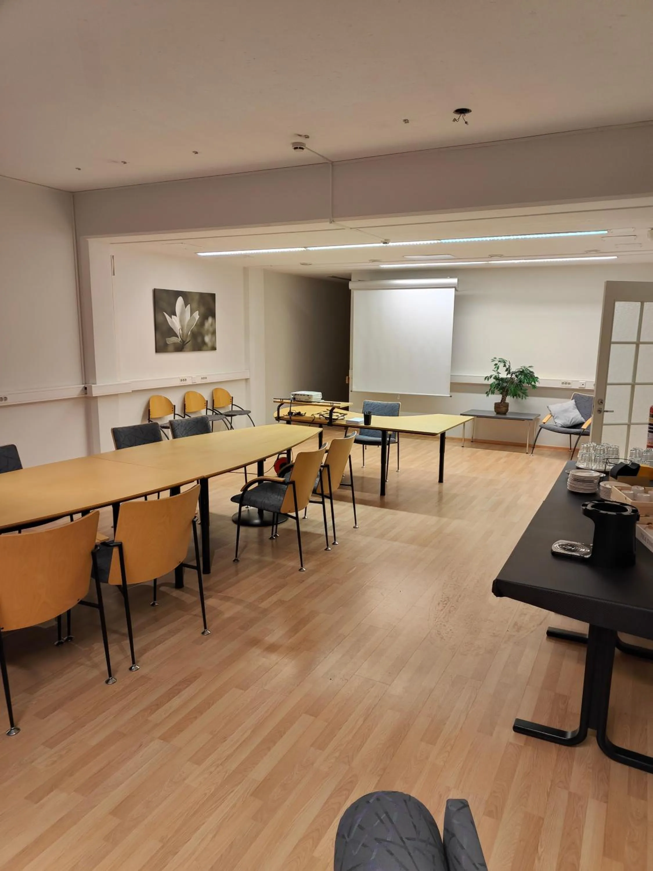 Meeting/conference room in Hotel Karhu