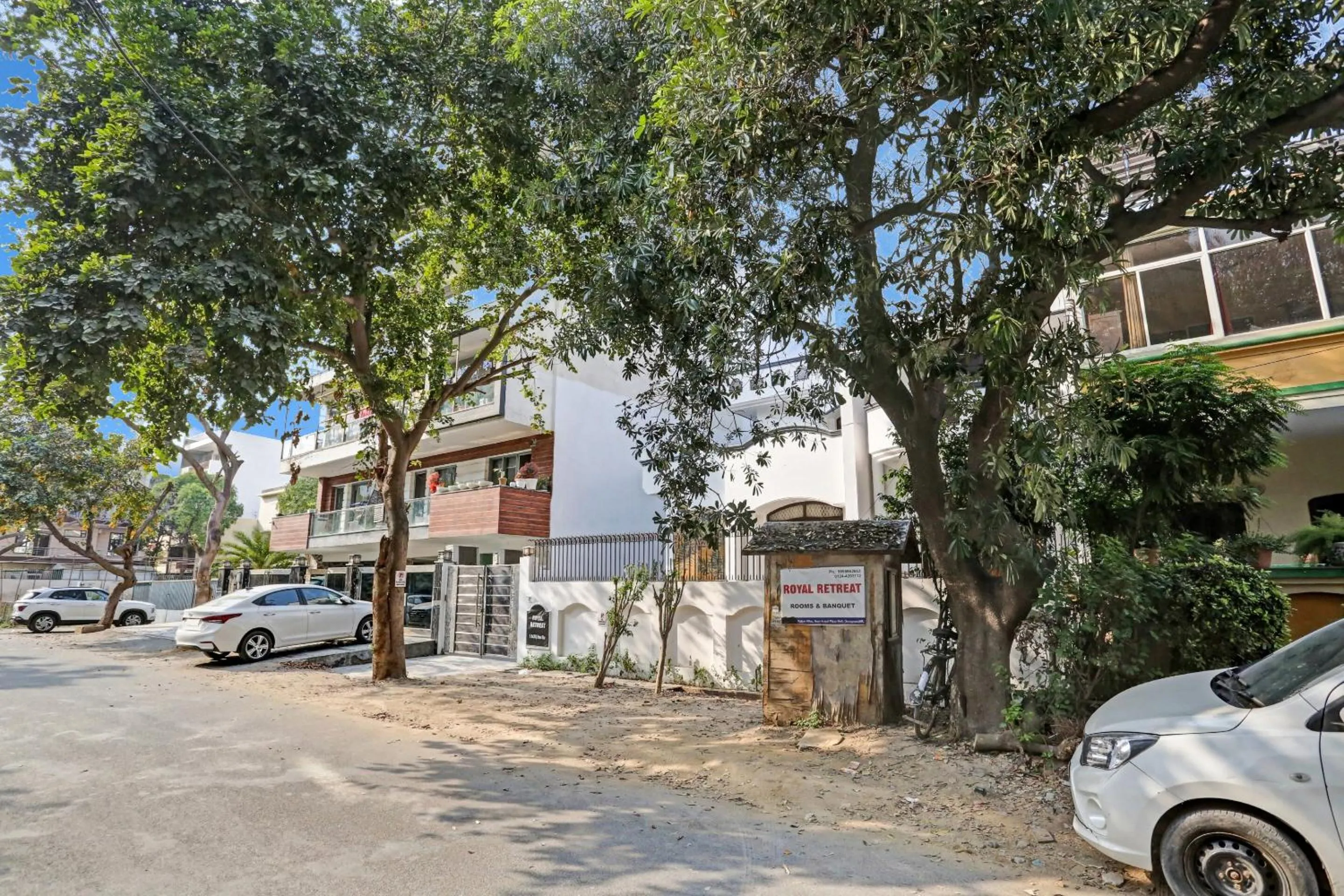 Facade/entrance, Property Building in OYO Flagship 81046 Royal Retreat