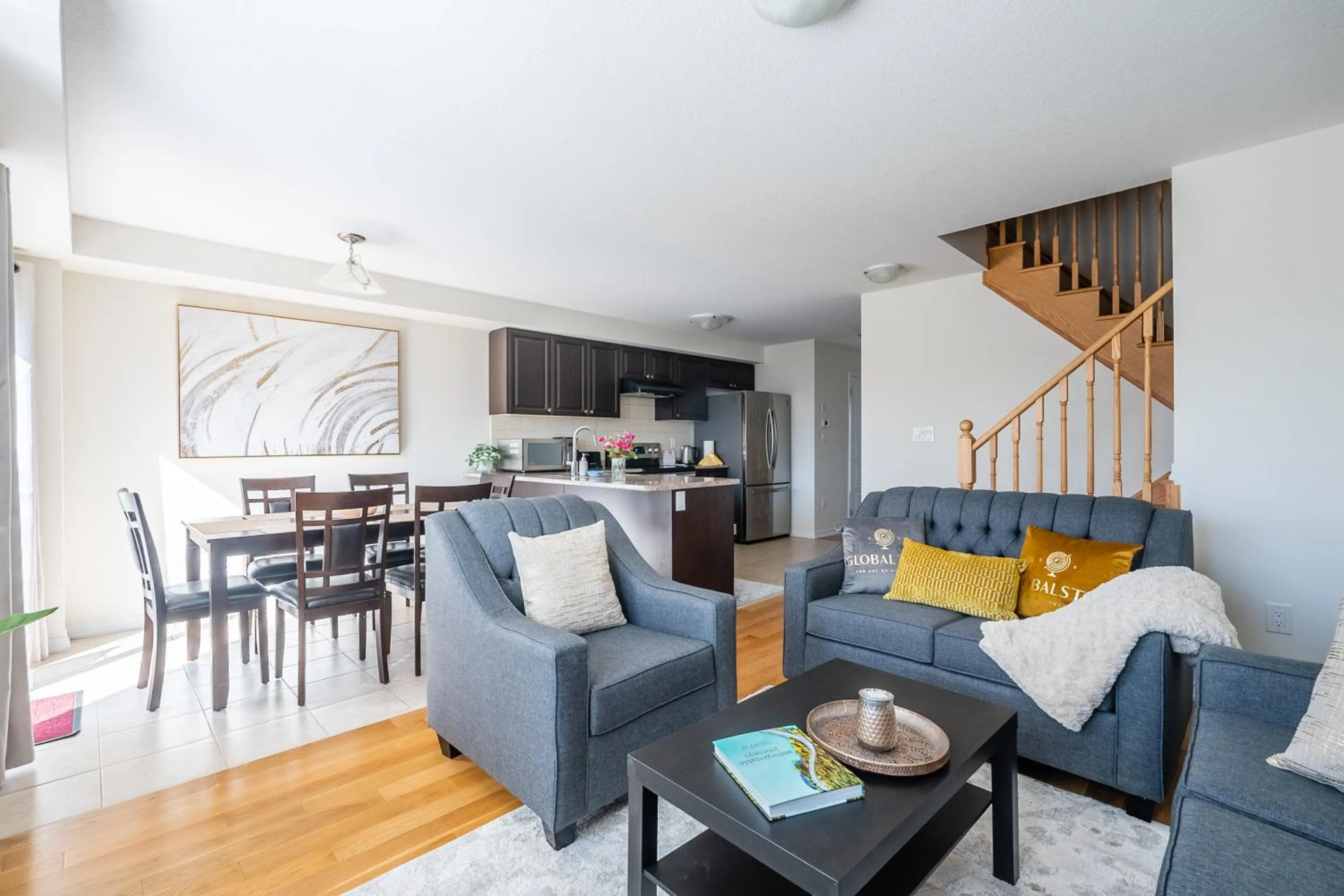 Kitchen or kitchenette in GlobalStay 3 Bedroom Townhouse Near Niagara Falls Brock University