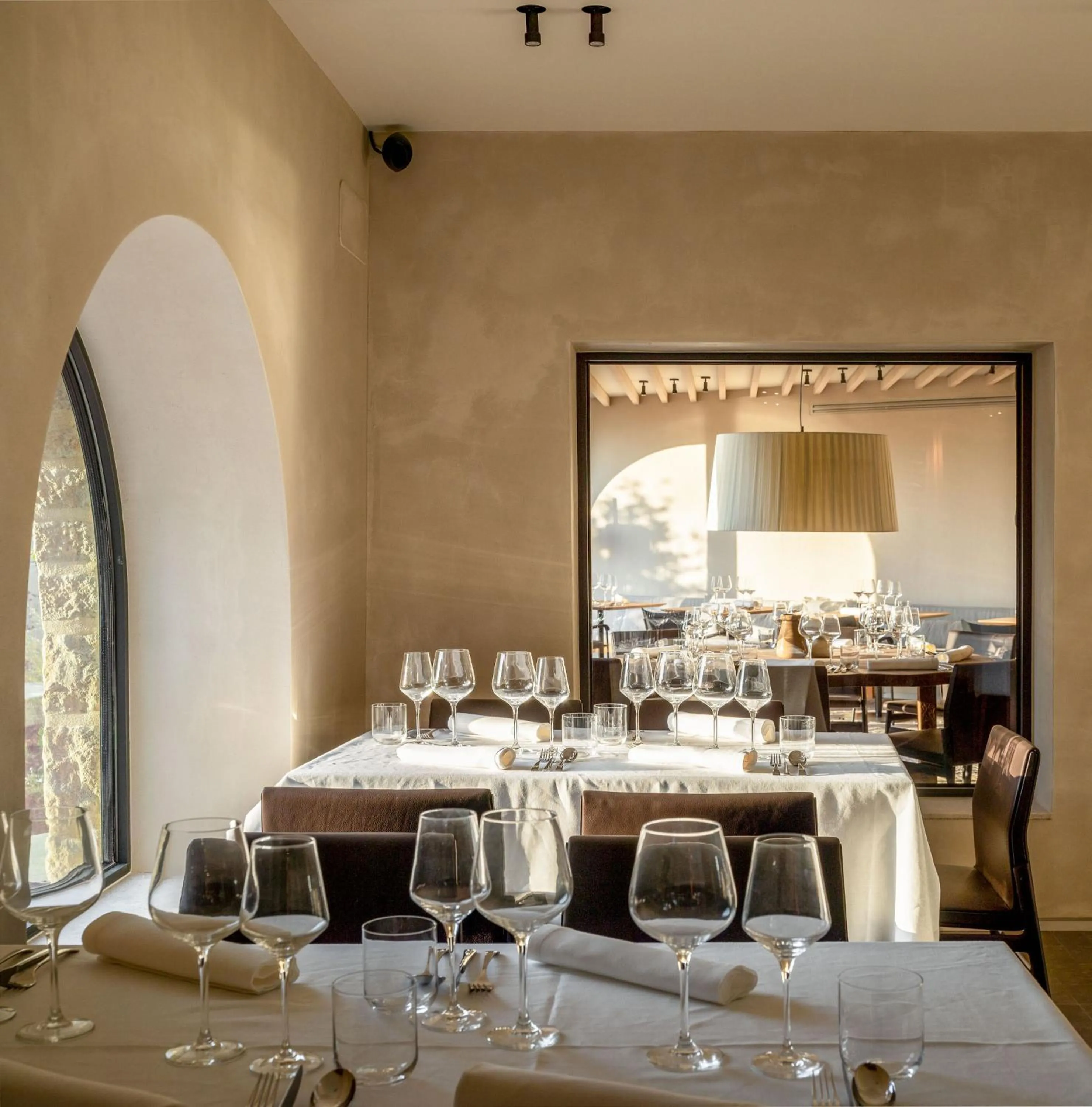 Restaurant/places to eat in Hotel Ur Bare